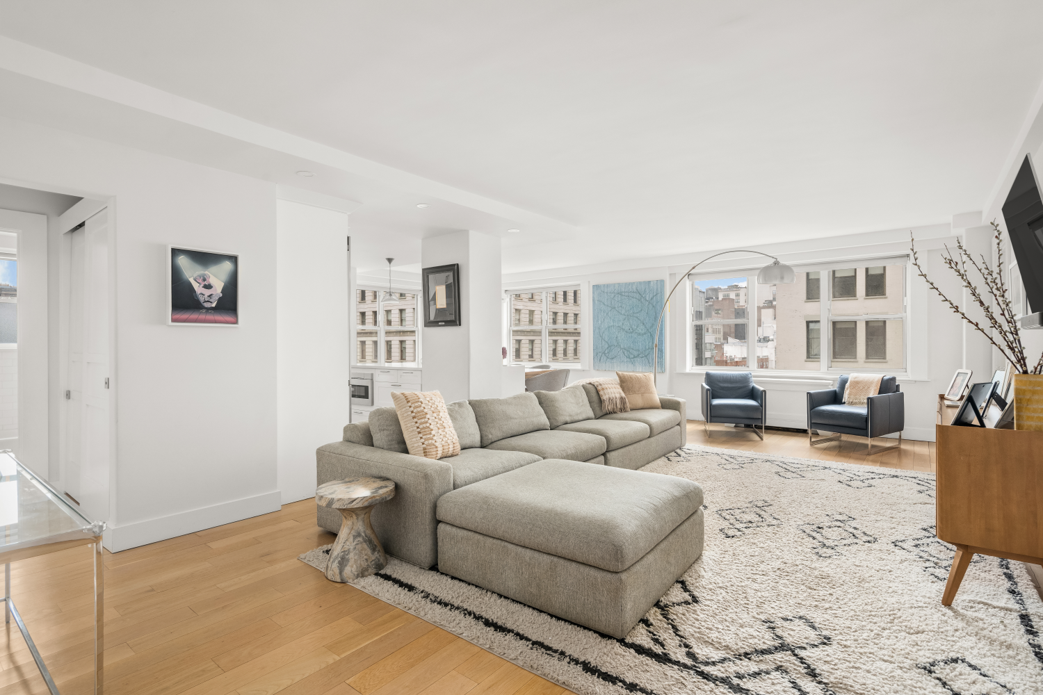 69 5TH Avenue 9GH