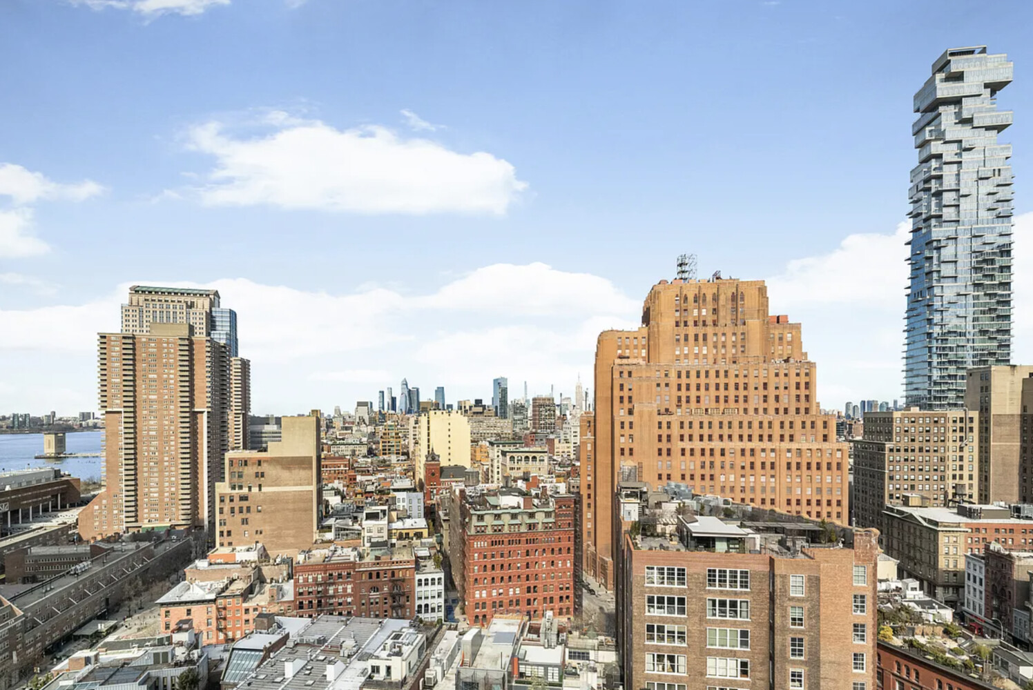 143 READE Street PH1