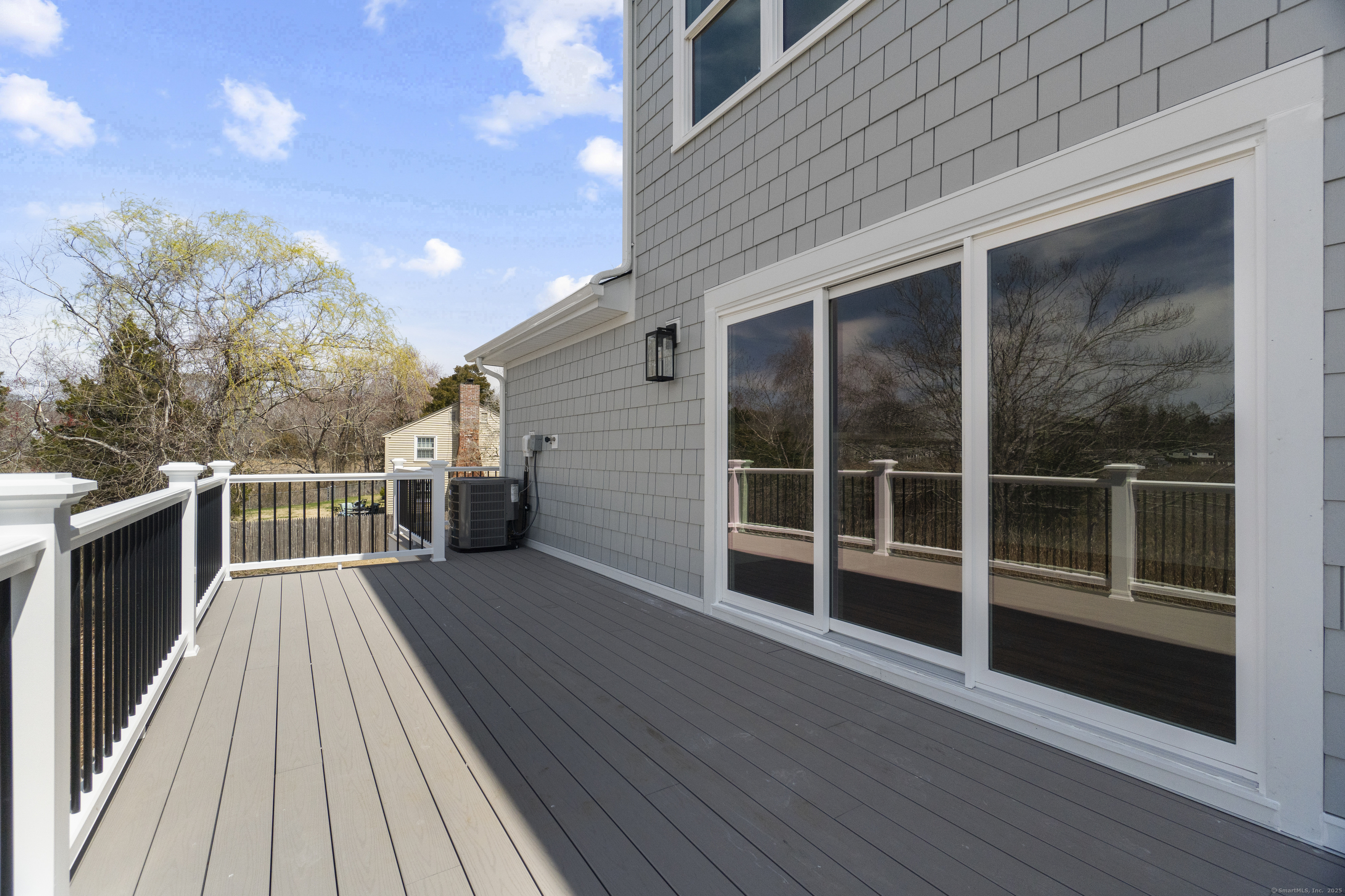26 Meadowood Lane