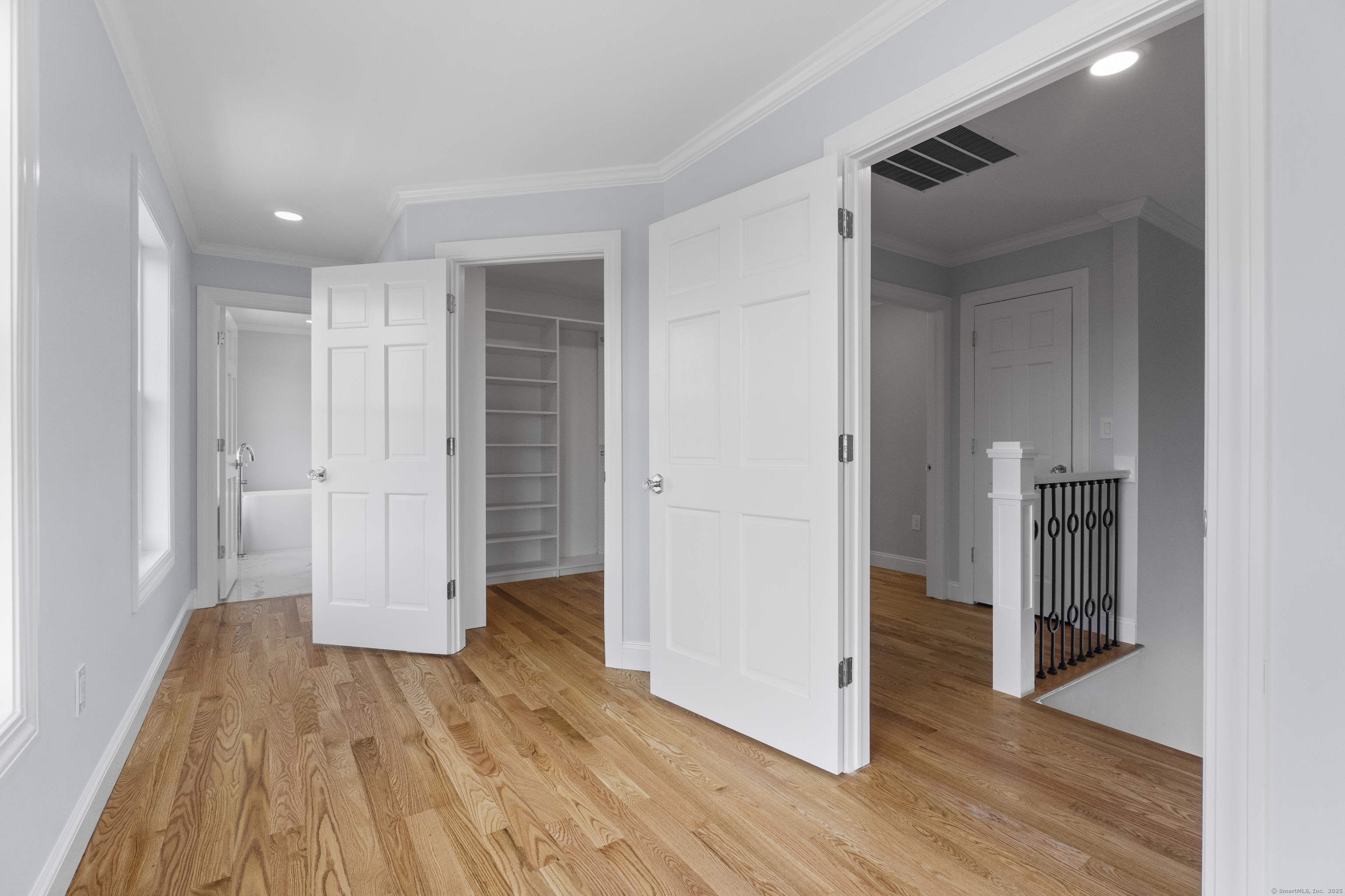 26 Meadowood Lane