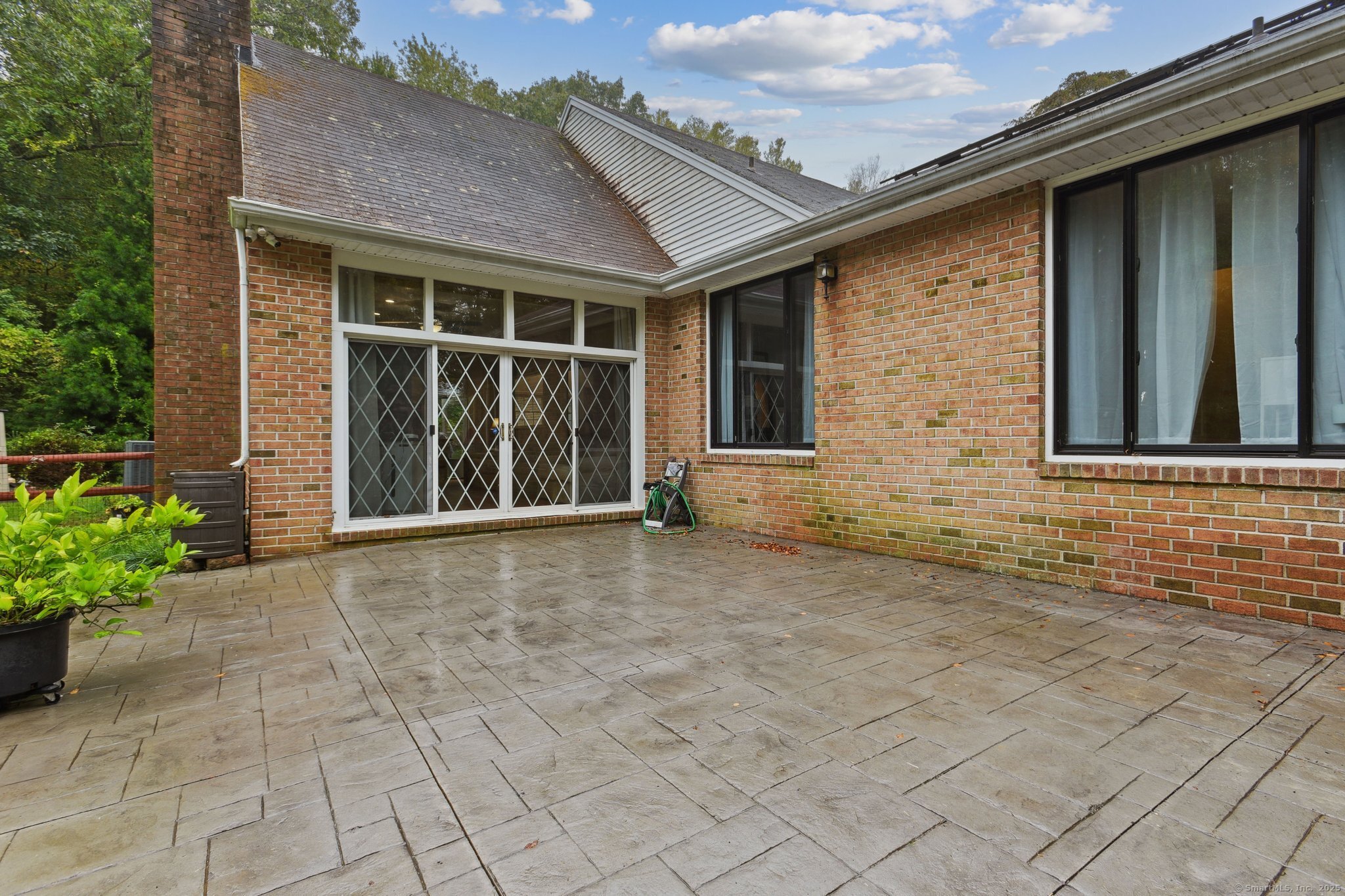 153 Meeting House Road