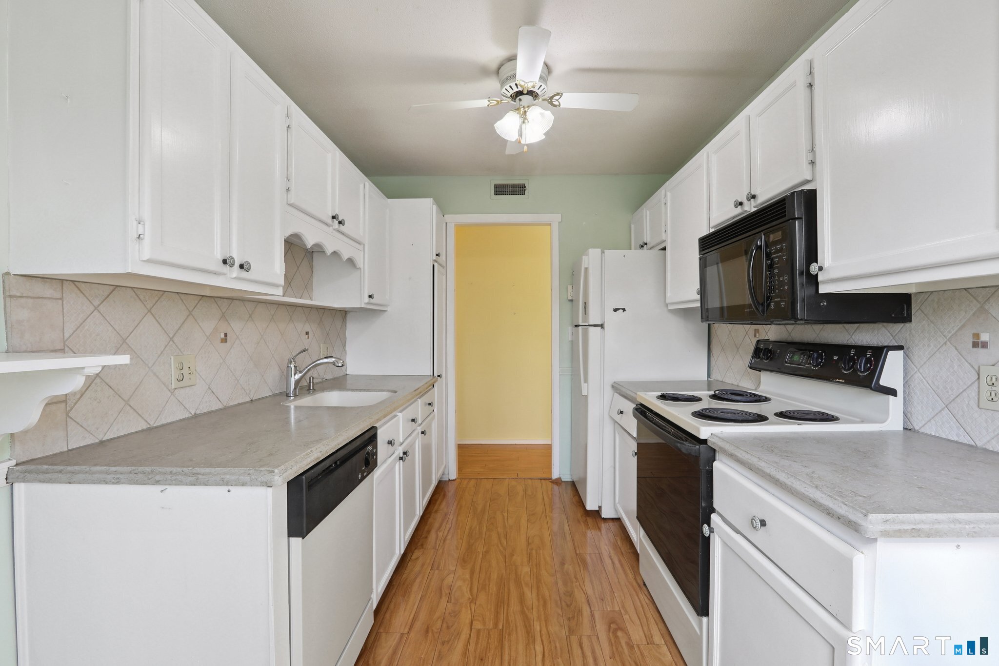 558 Heritage Village C