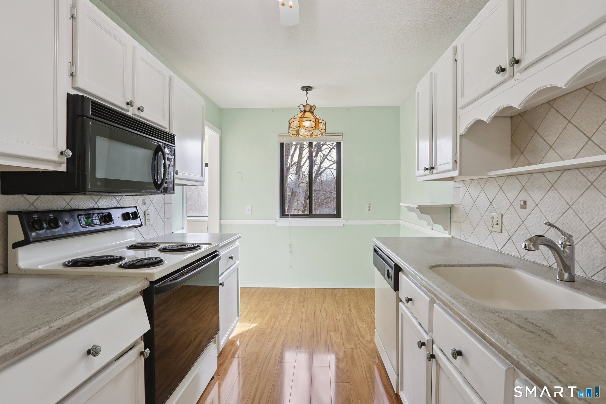 558 Heritage Village C