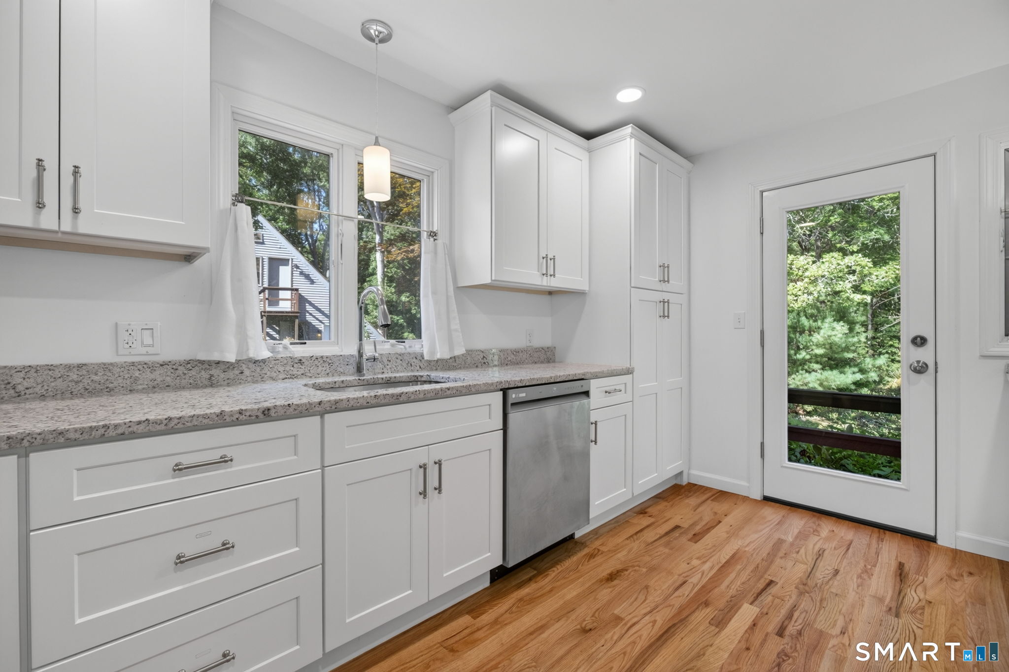 9 Mansewood Road