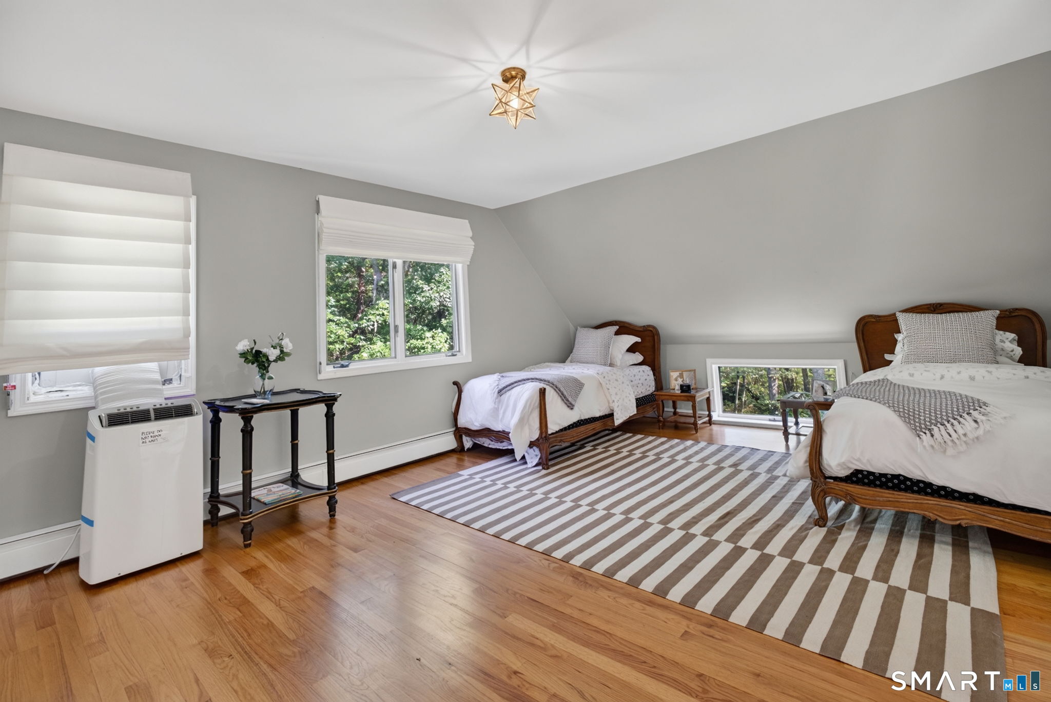 9 Mansewood Road