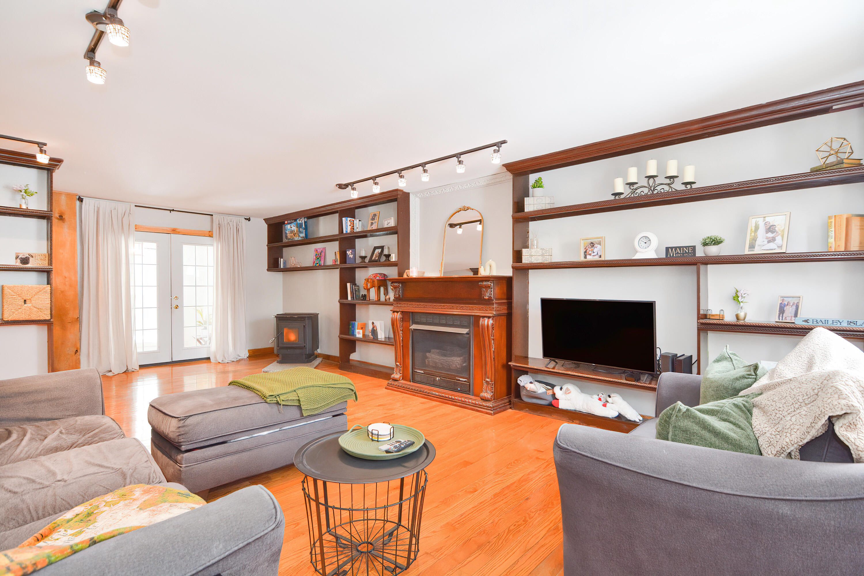 20 Elm Avenue