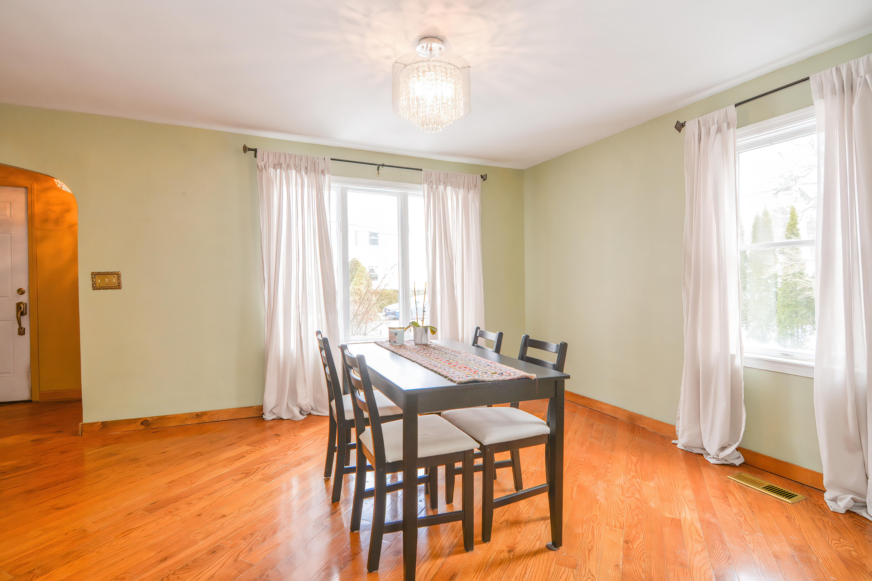 20 Elm Avenue