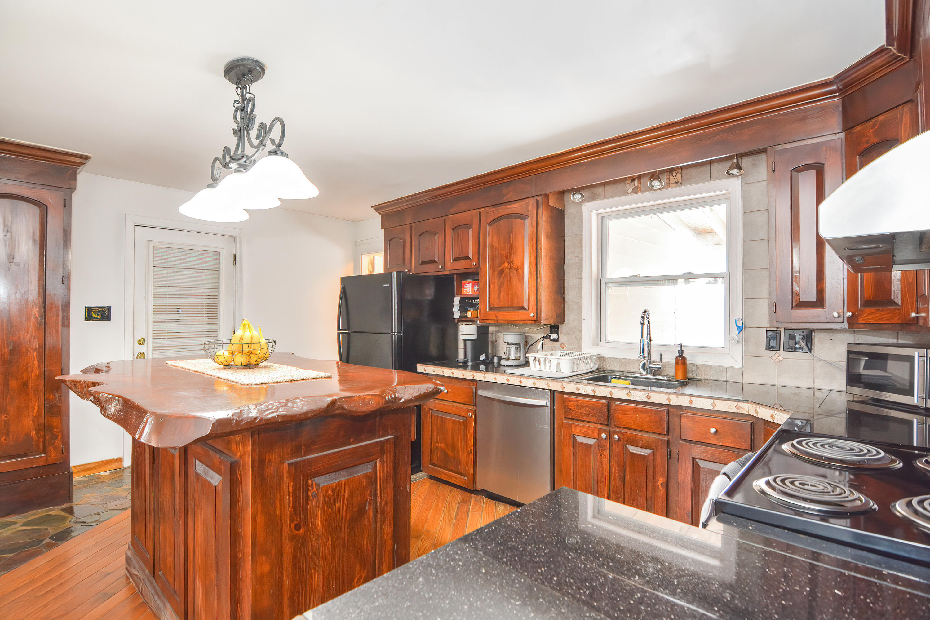 20 Elm Avenue