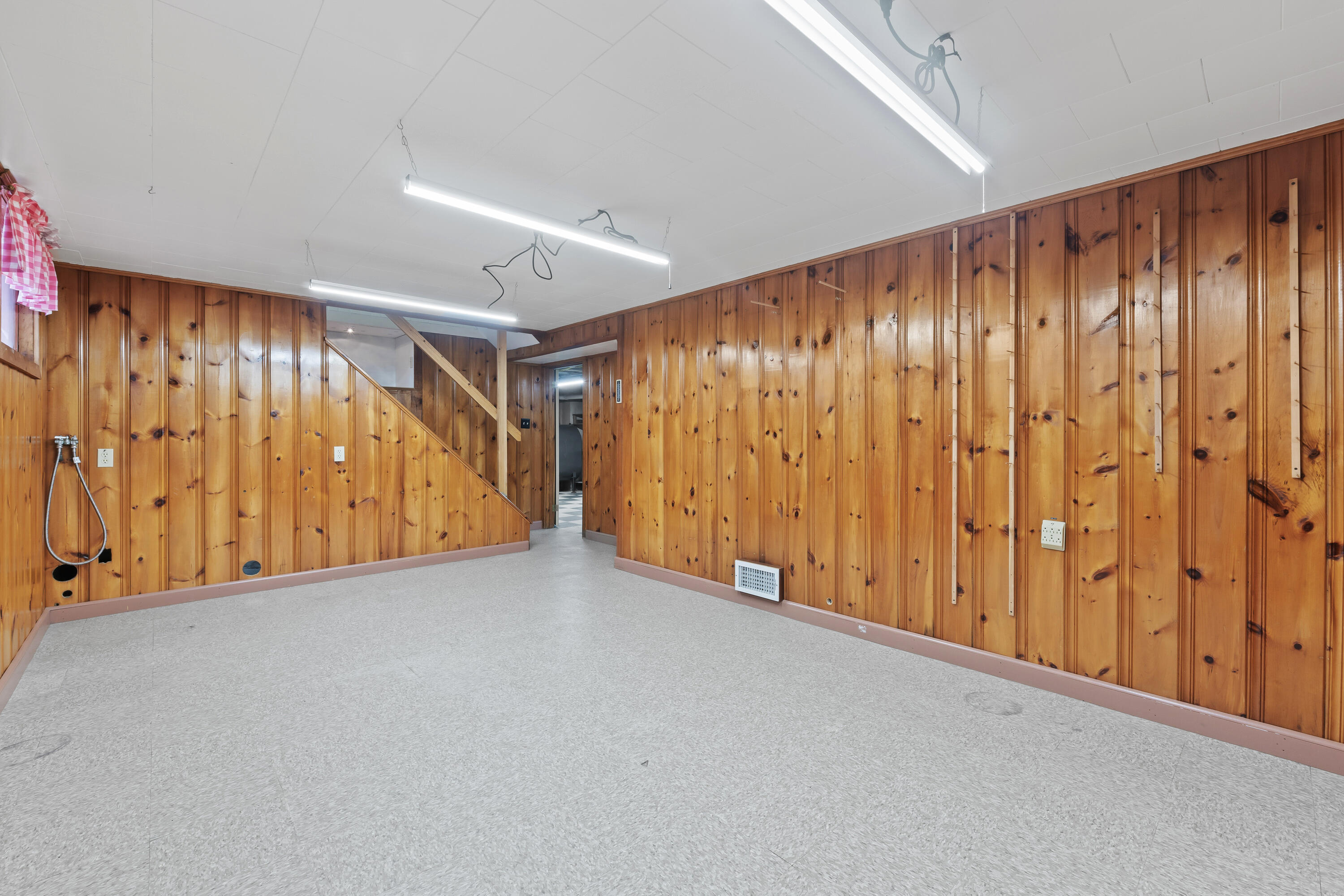 7 Hinkley Street