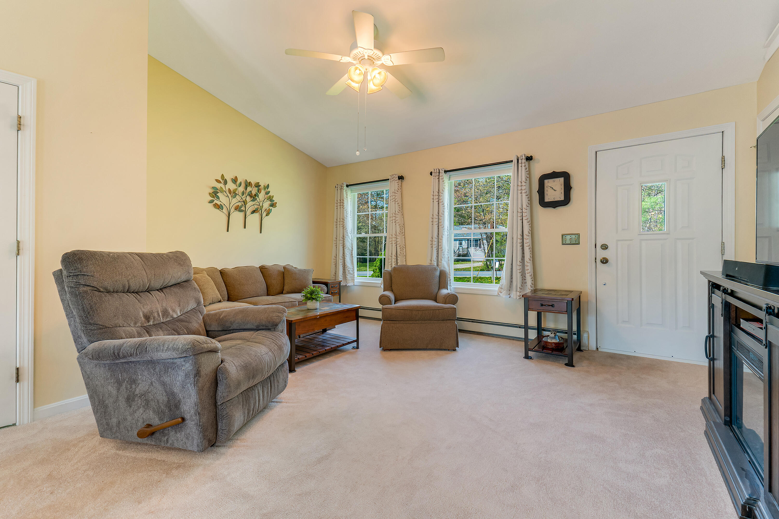 3 Hickory Drive