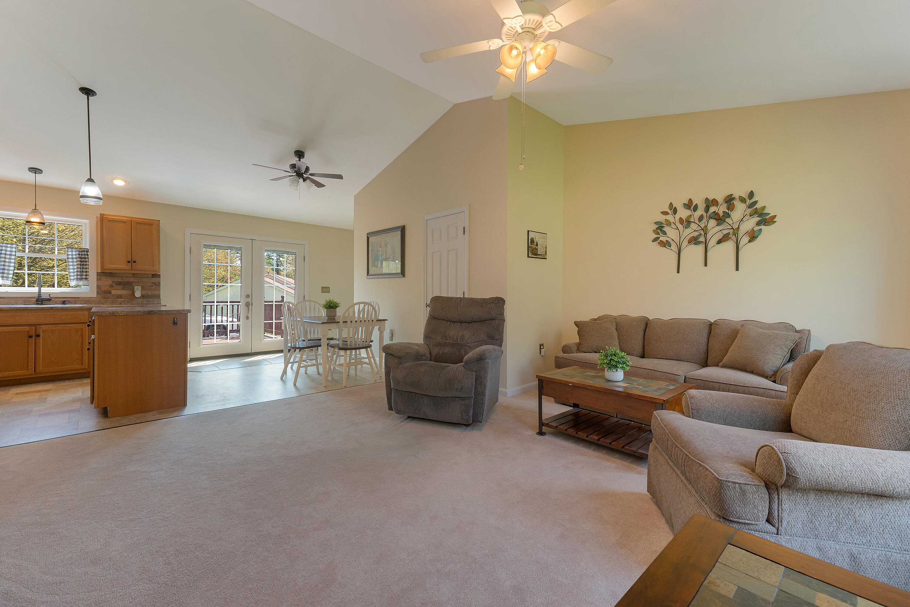 3 Hickory Drive