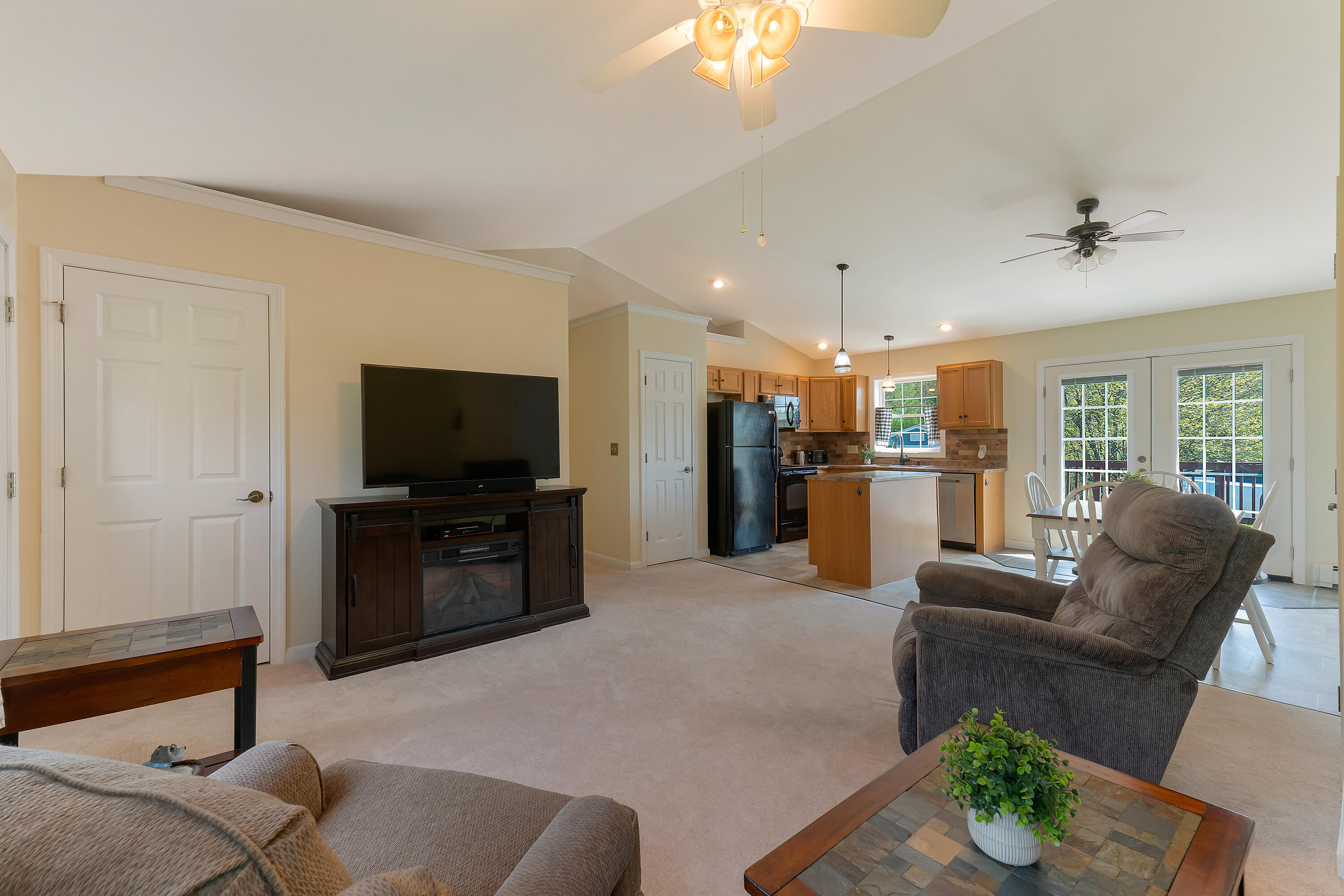 3 Hickory Drive
