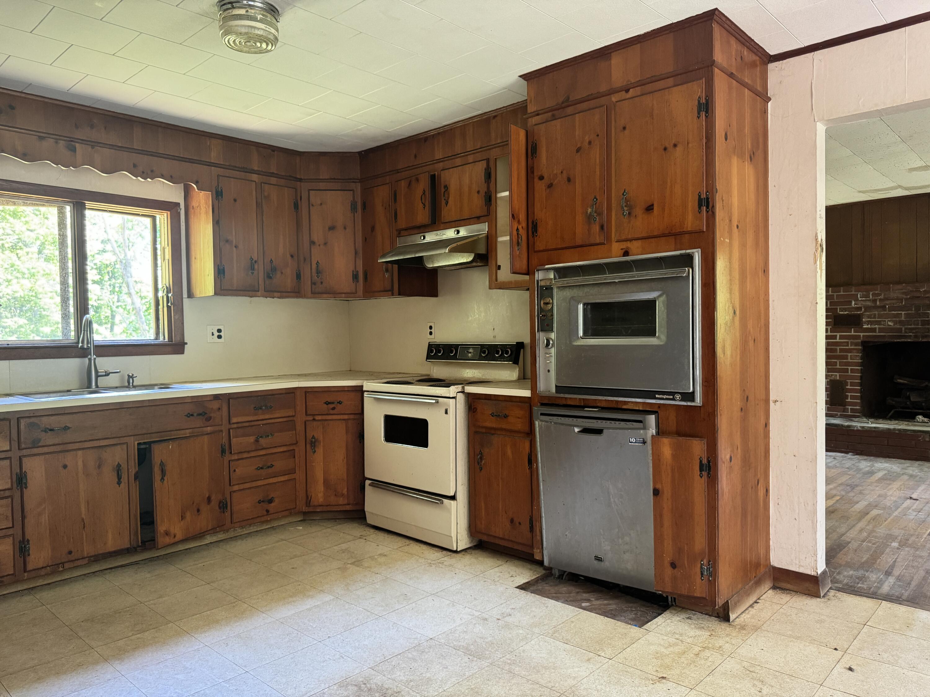 407 Lowelltown Road