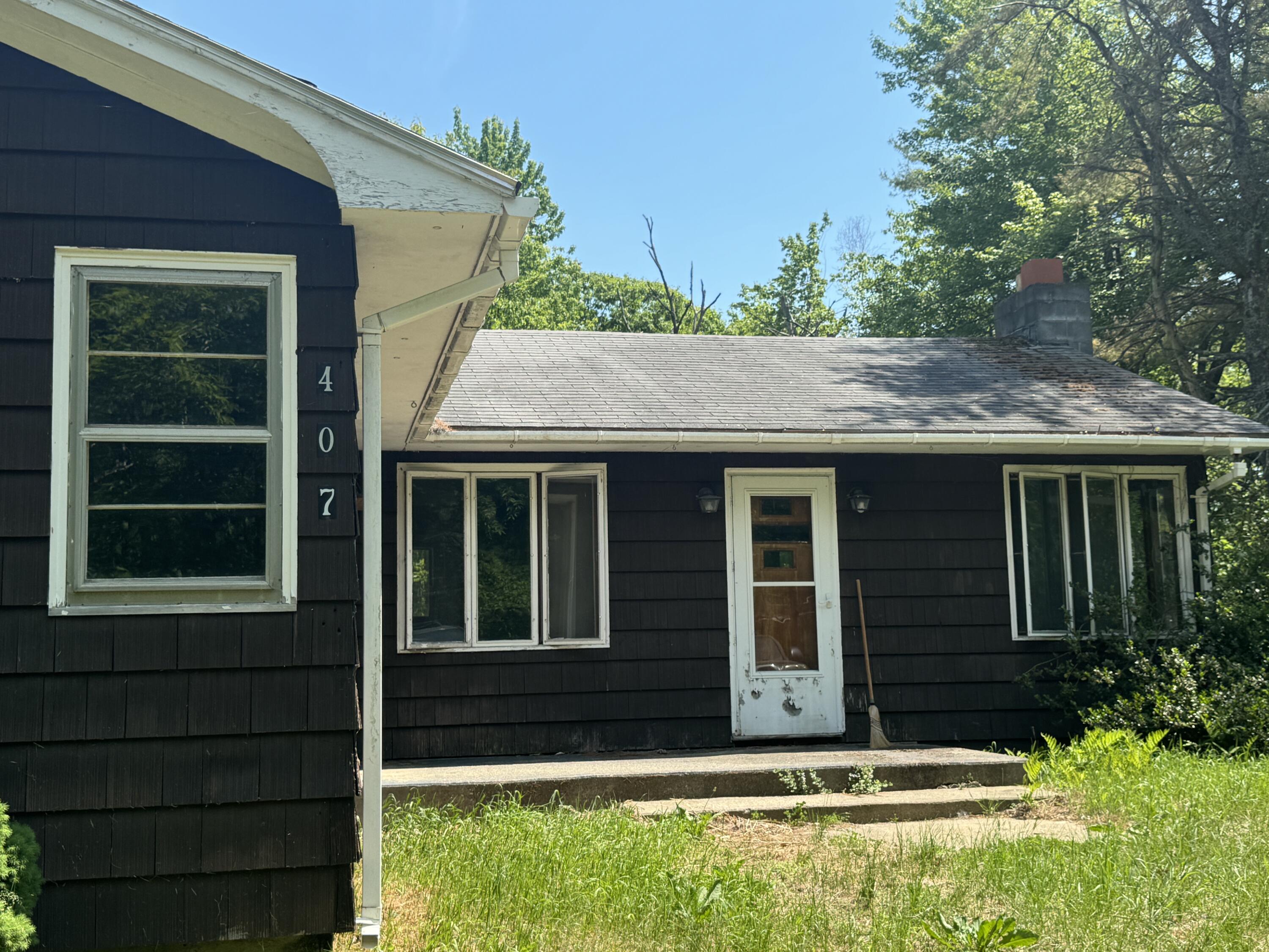 407 Lowelltown Road