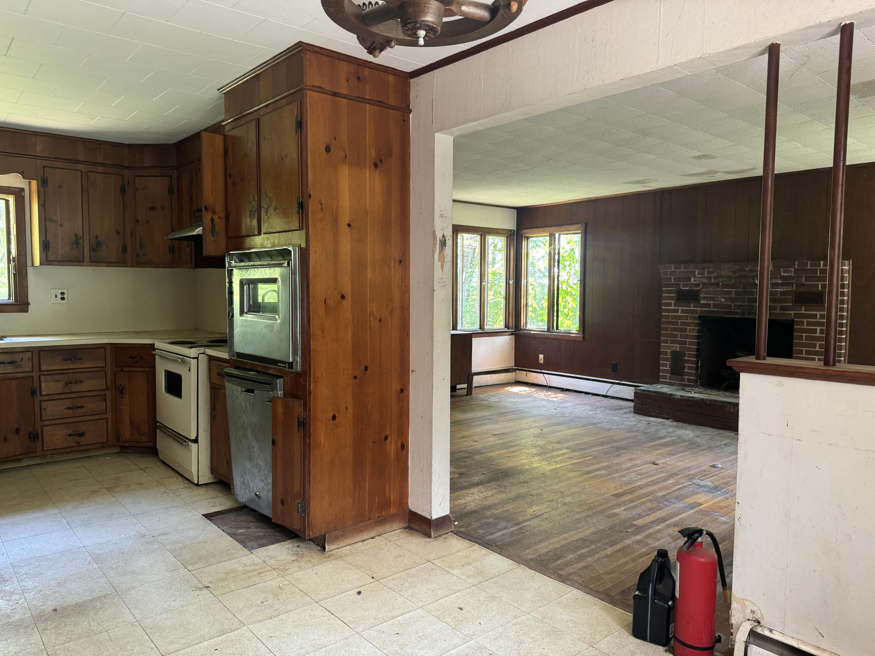 407 Lowelltown Road