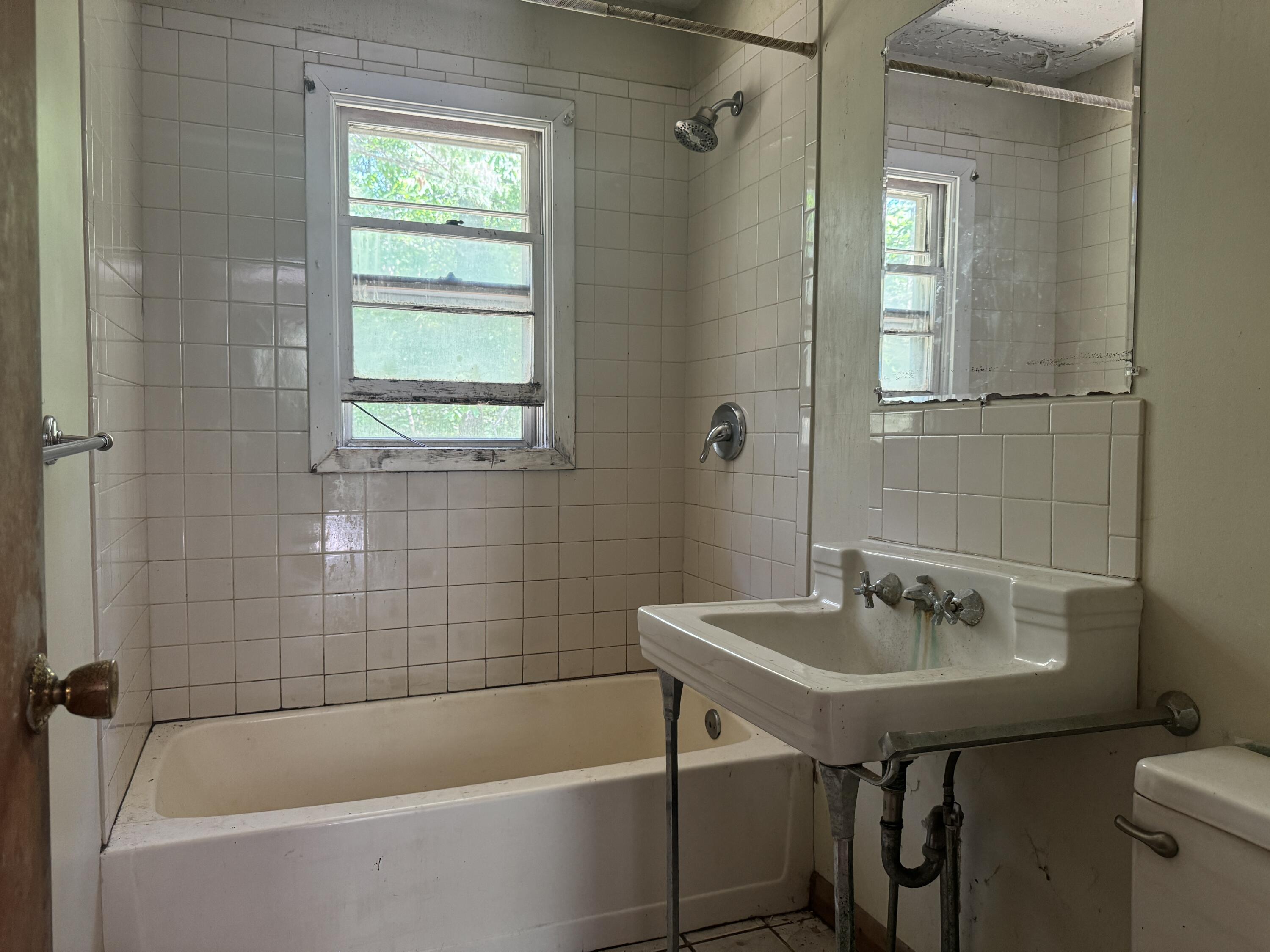 407 Lowelltown Road