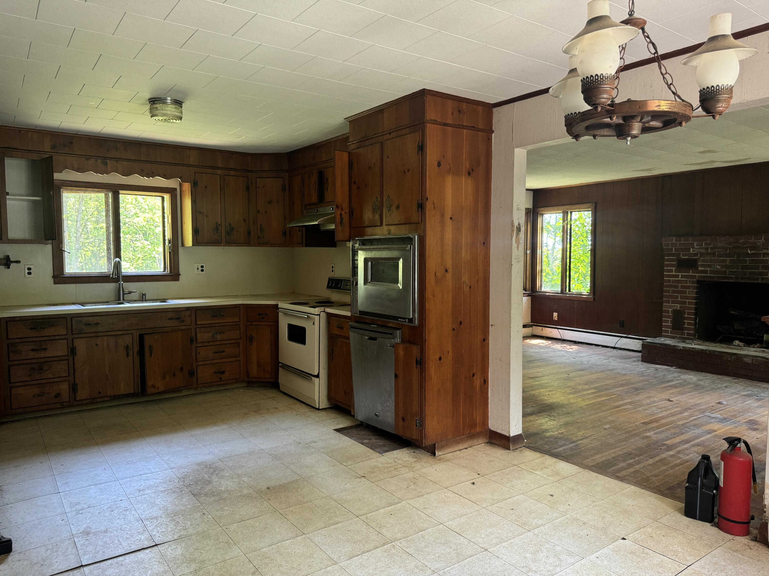 407 Lowelltown Road