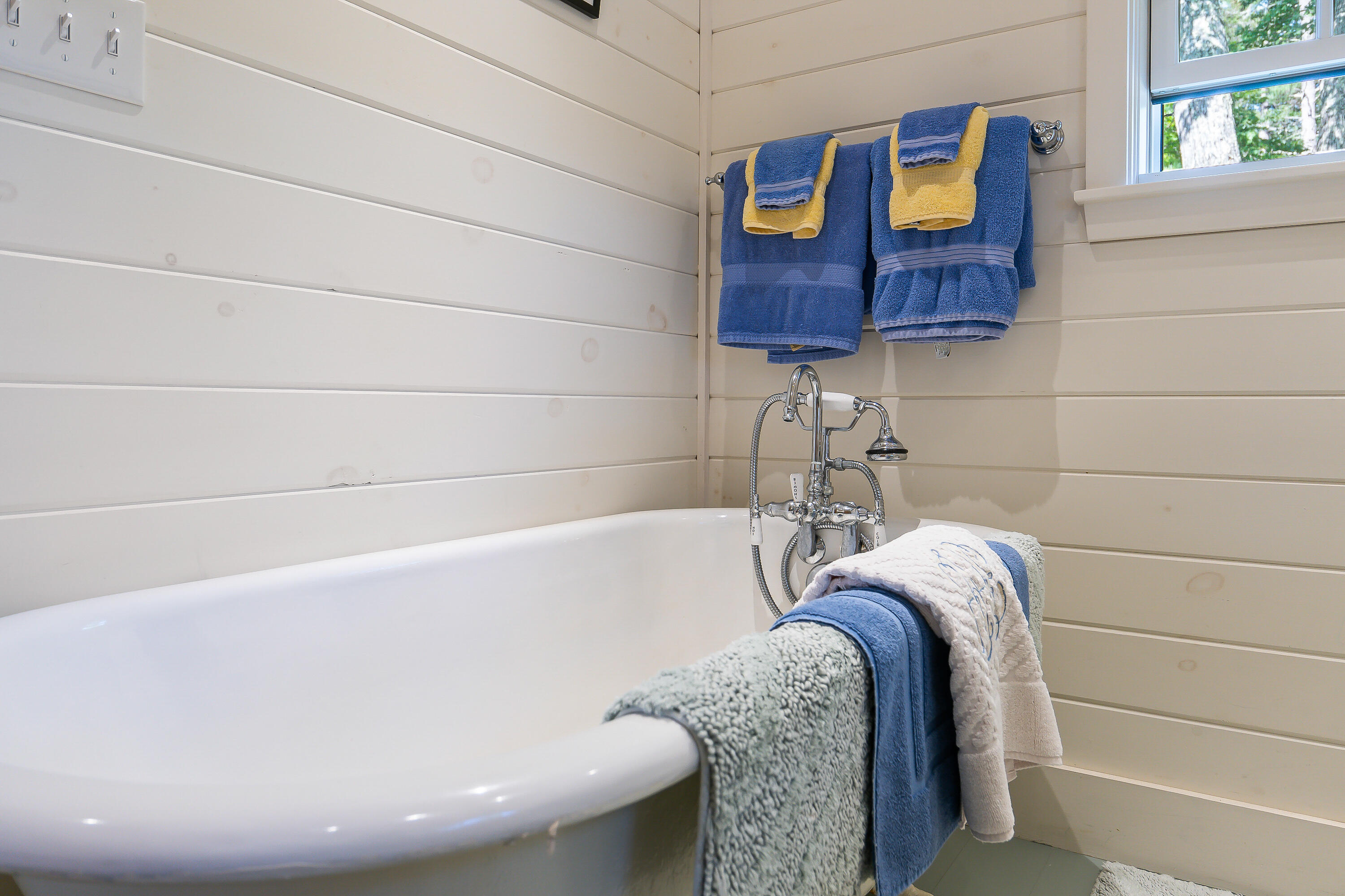 136 Brooks Cove Road