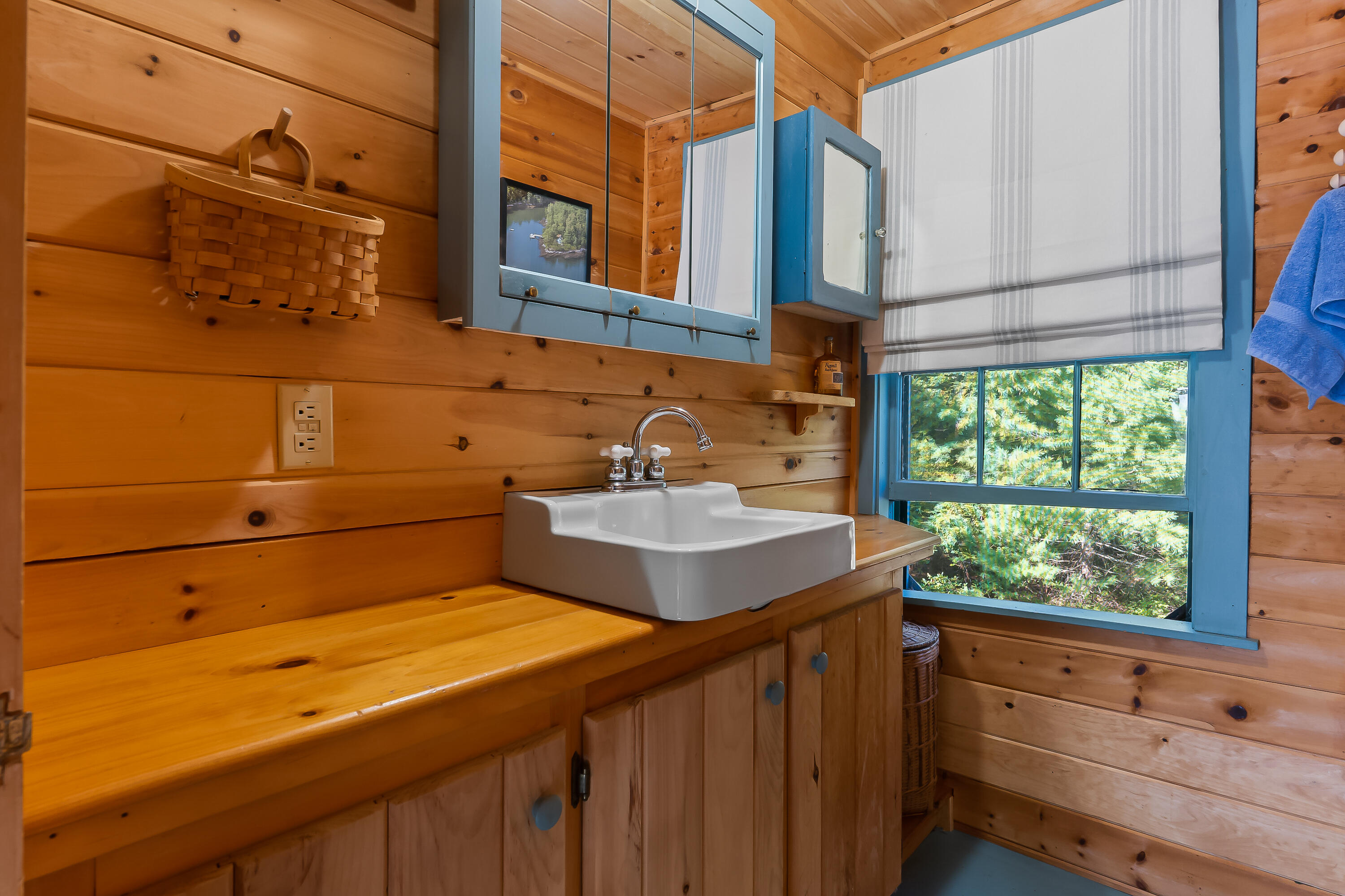 136 Brooks Cove Road