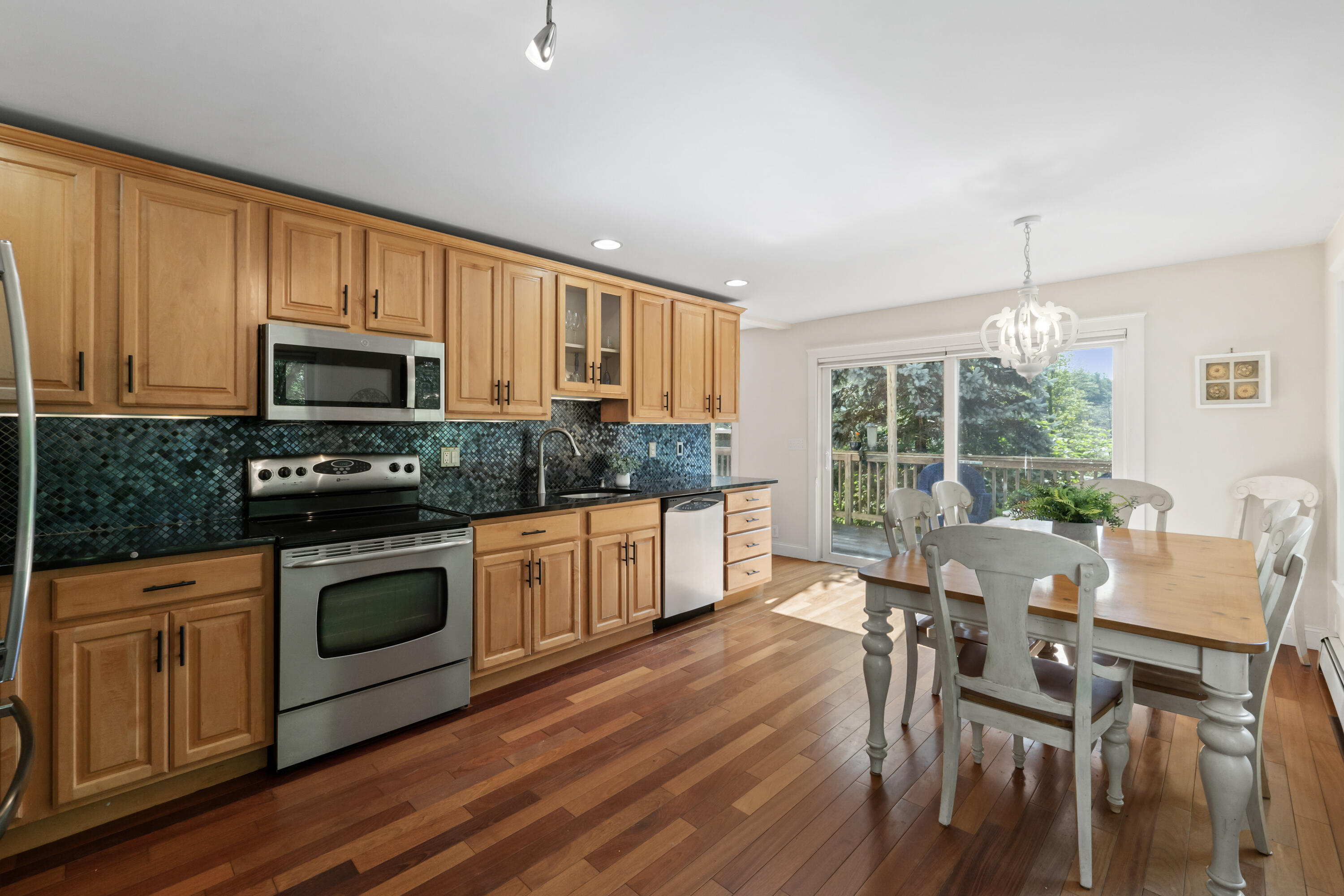 5 Hillside Place, 1