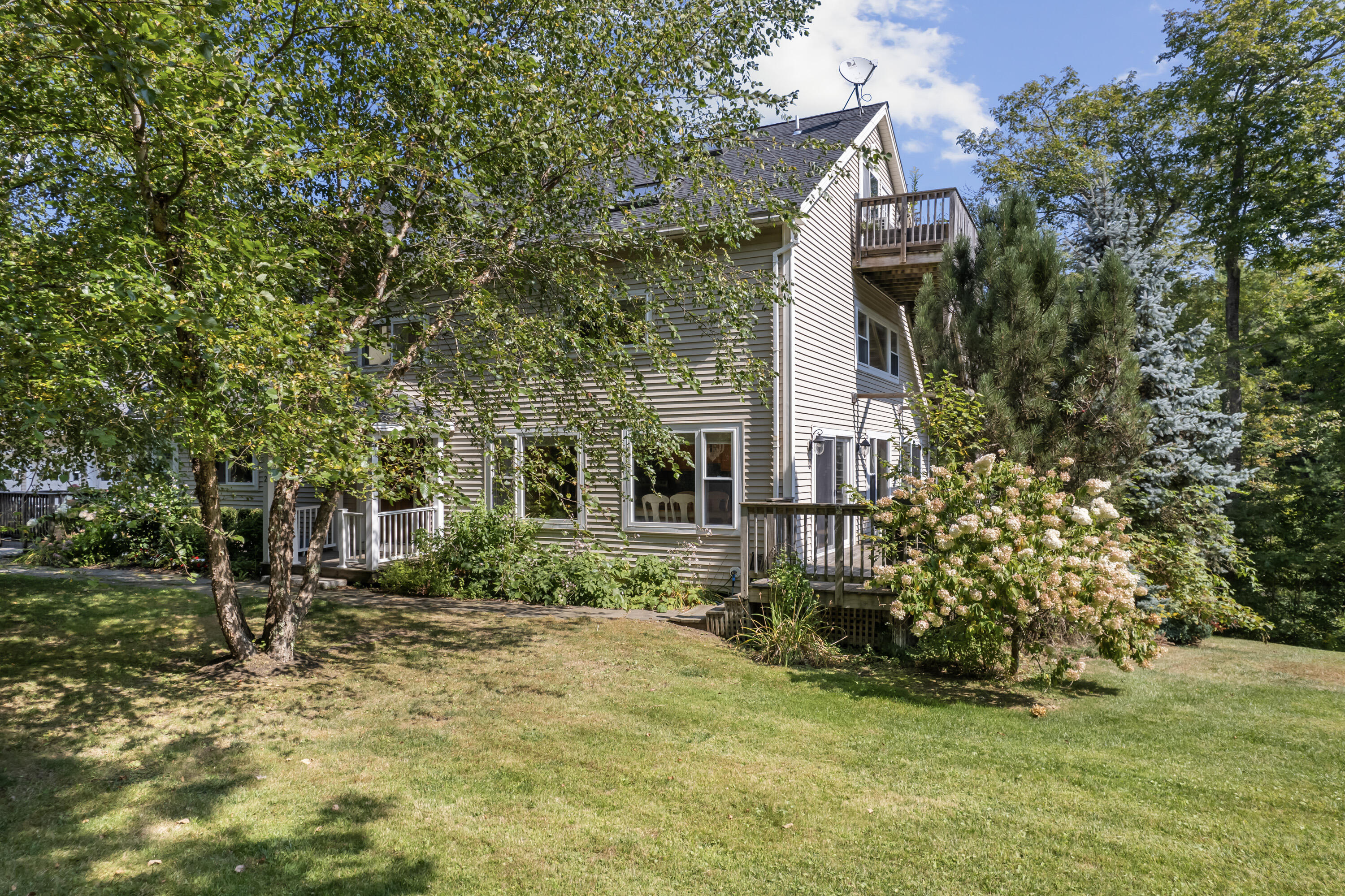 5 Hillside Place, 1