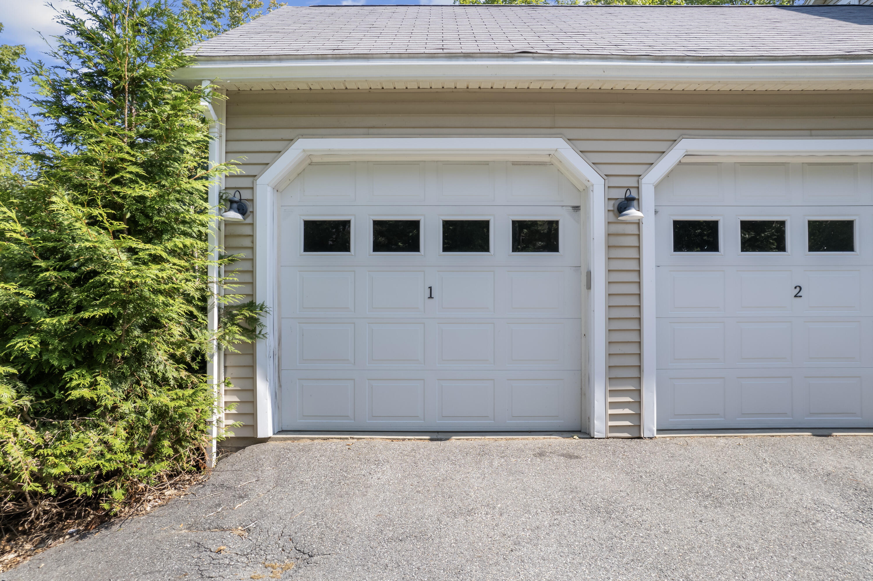 5 Hillside Place, 1