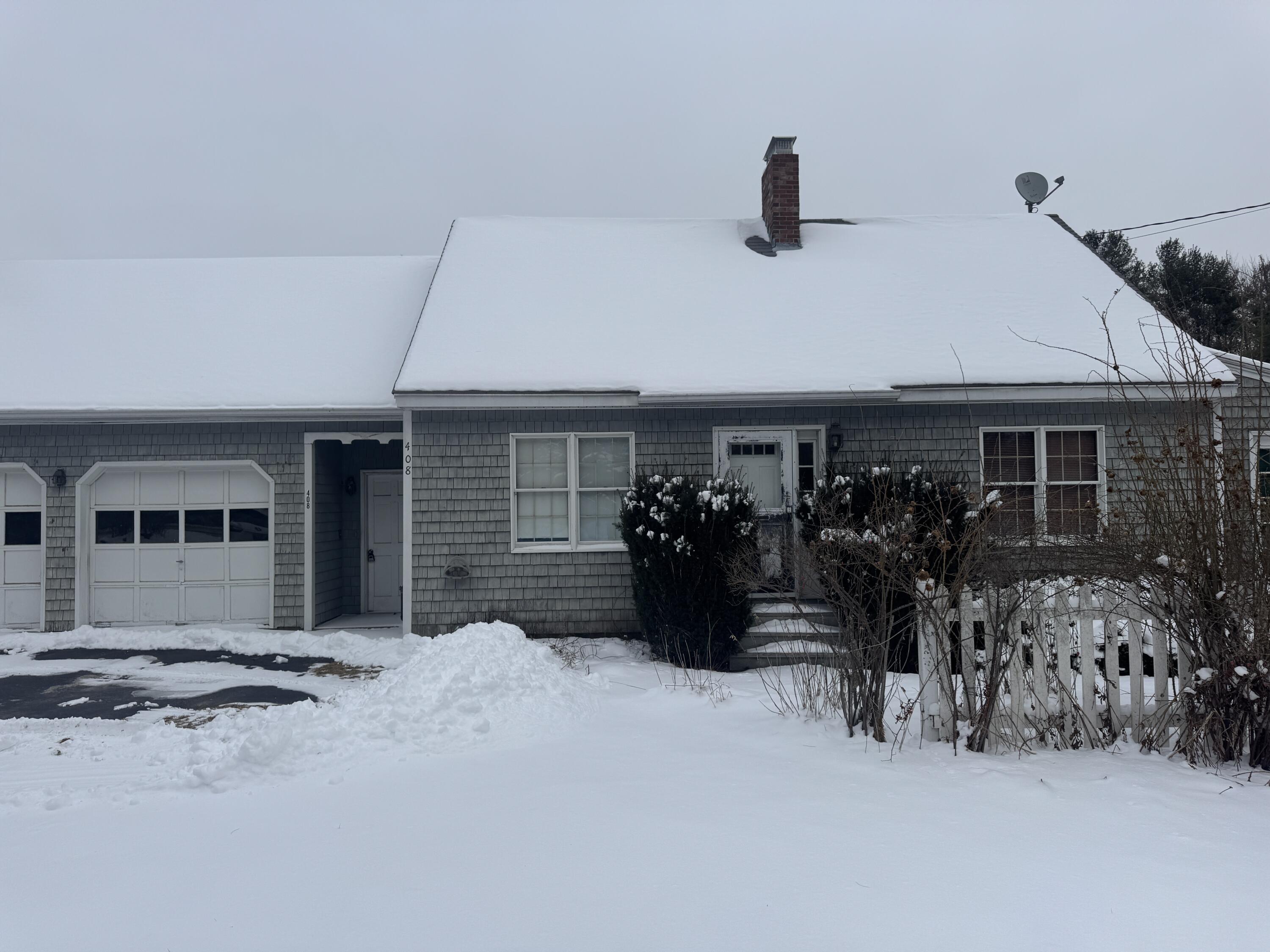 408 E Pond Road