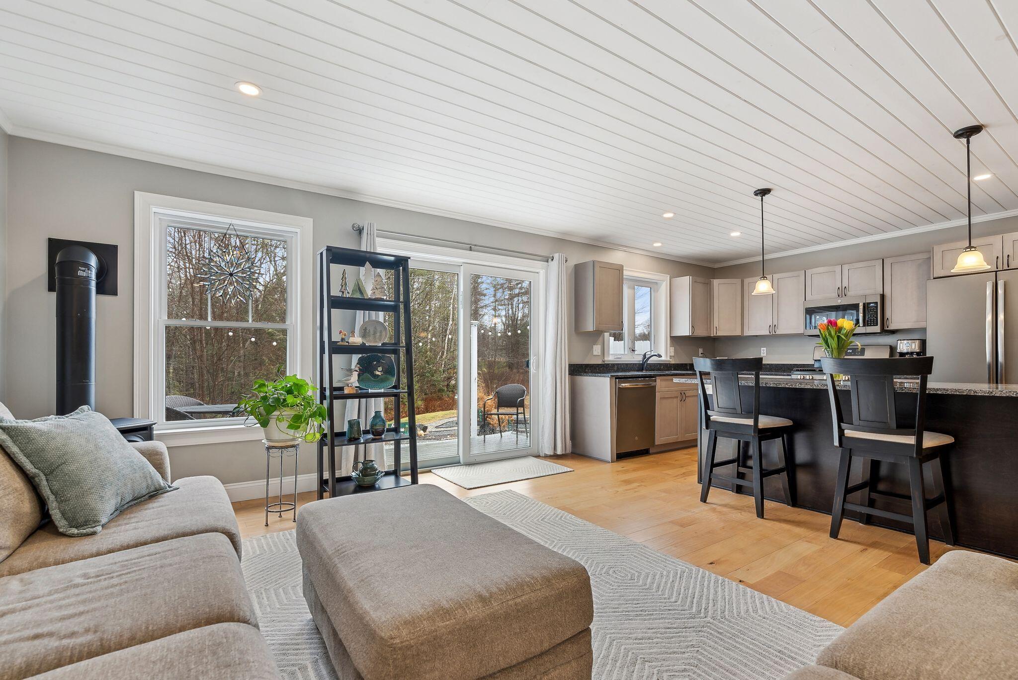 18 Hickory Drive