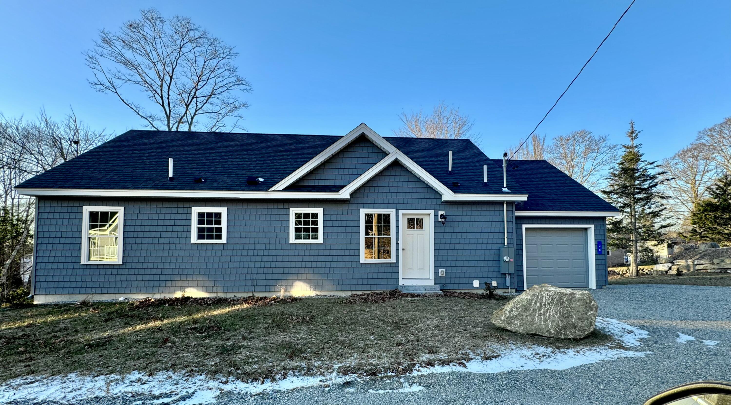 36 Alexander Way
