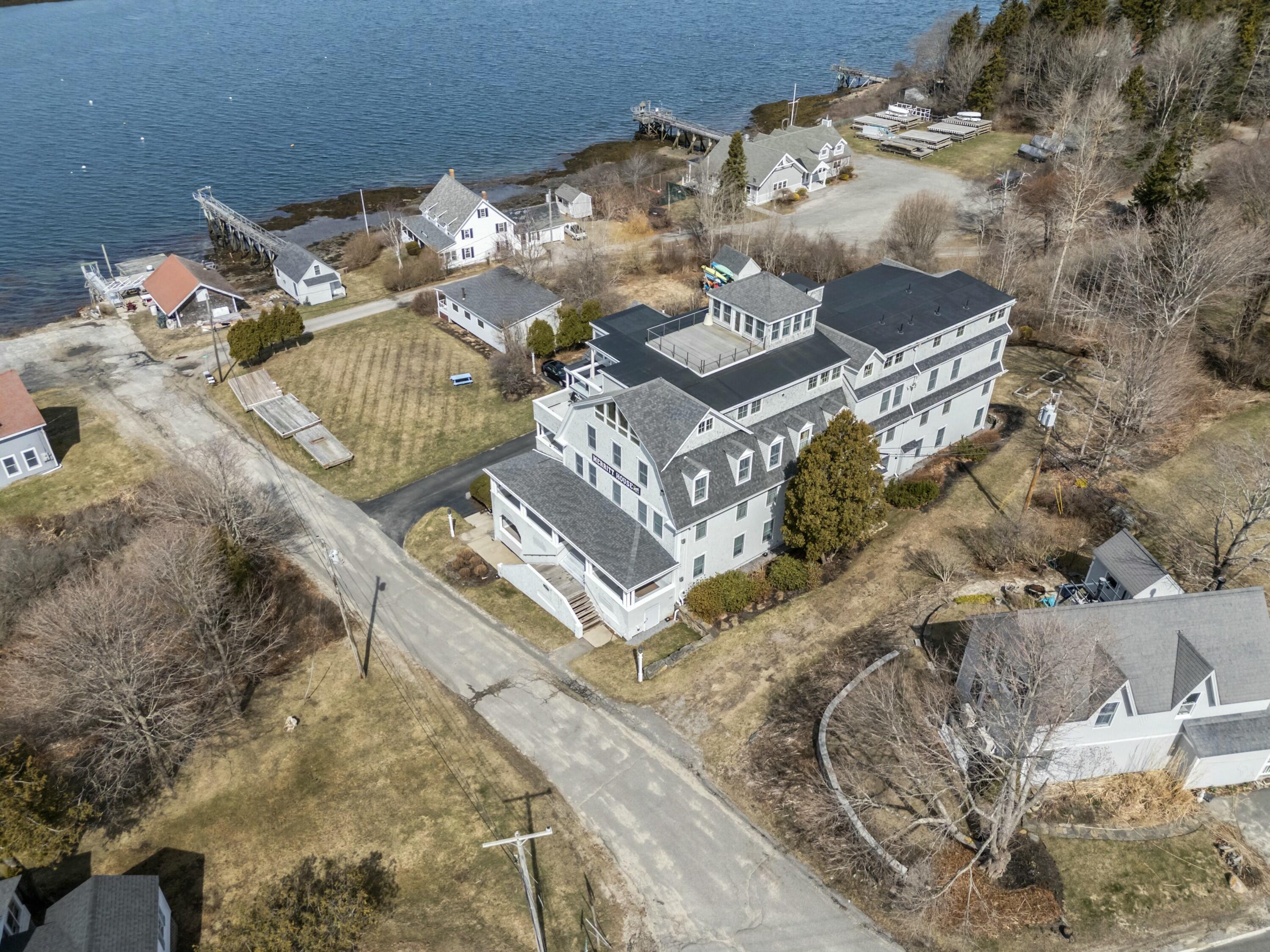 6 Merritt House Road, P2