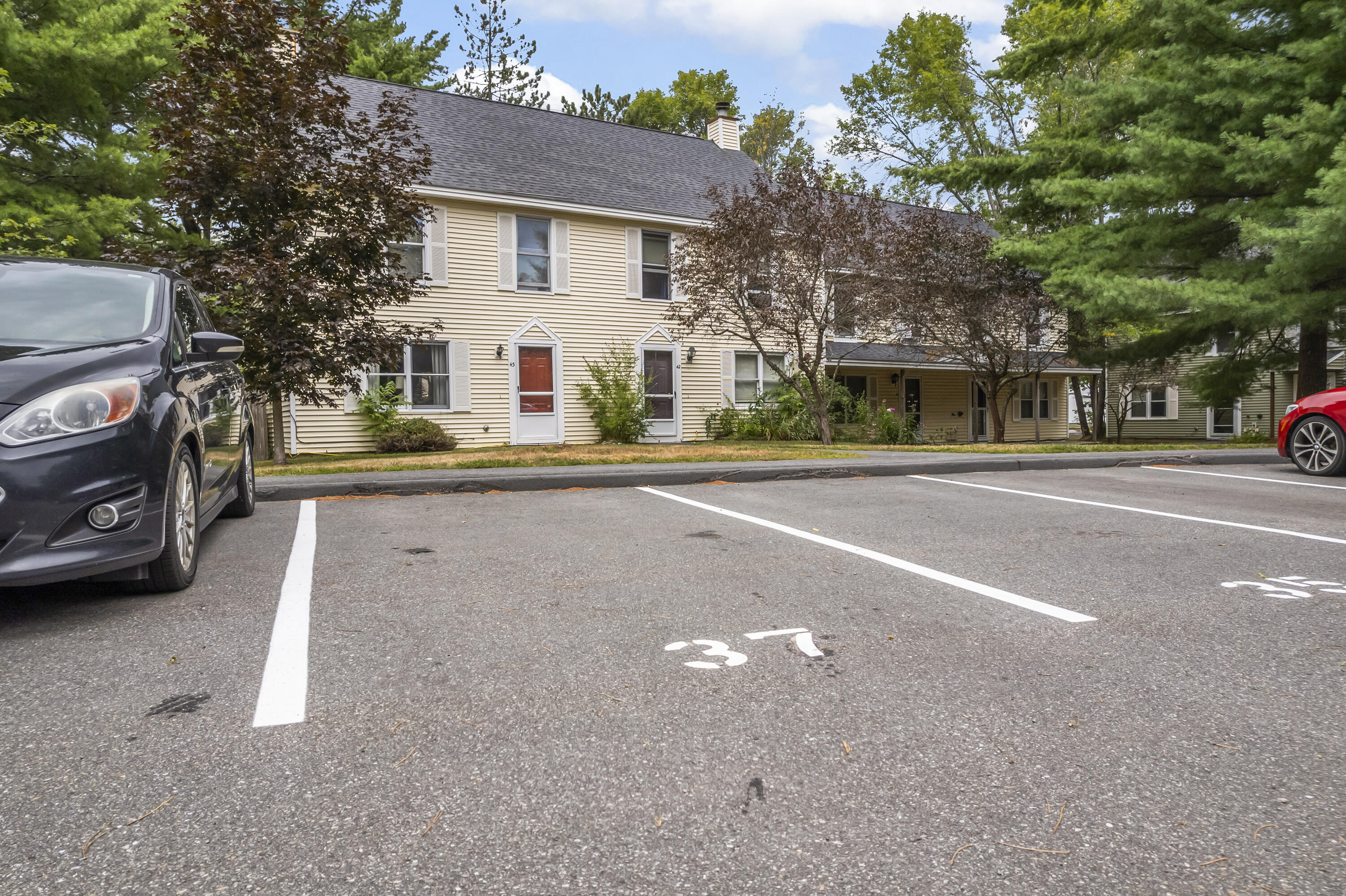 37 Pine Hill Drive, 37