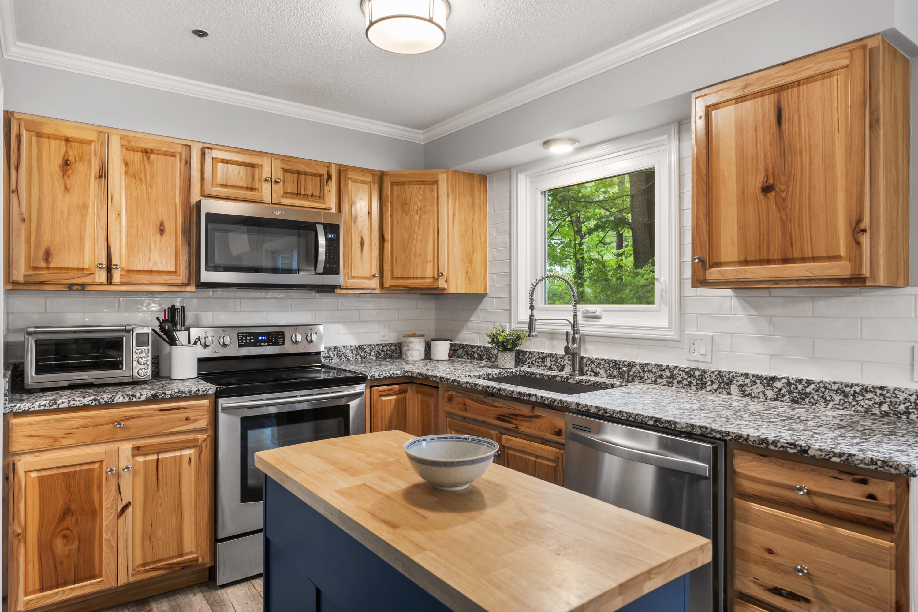 37 Pine Hill Drive, 37