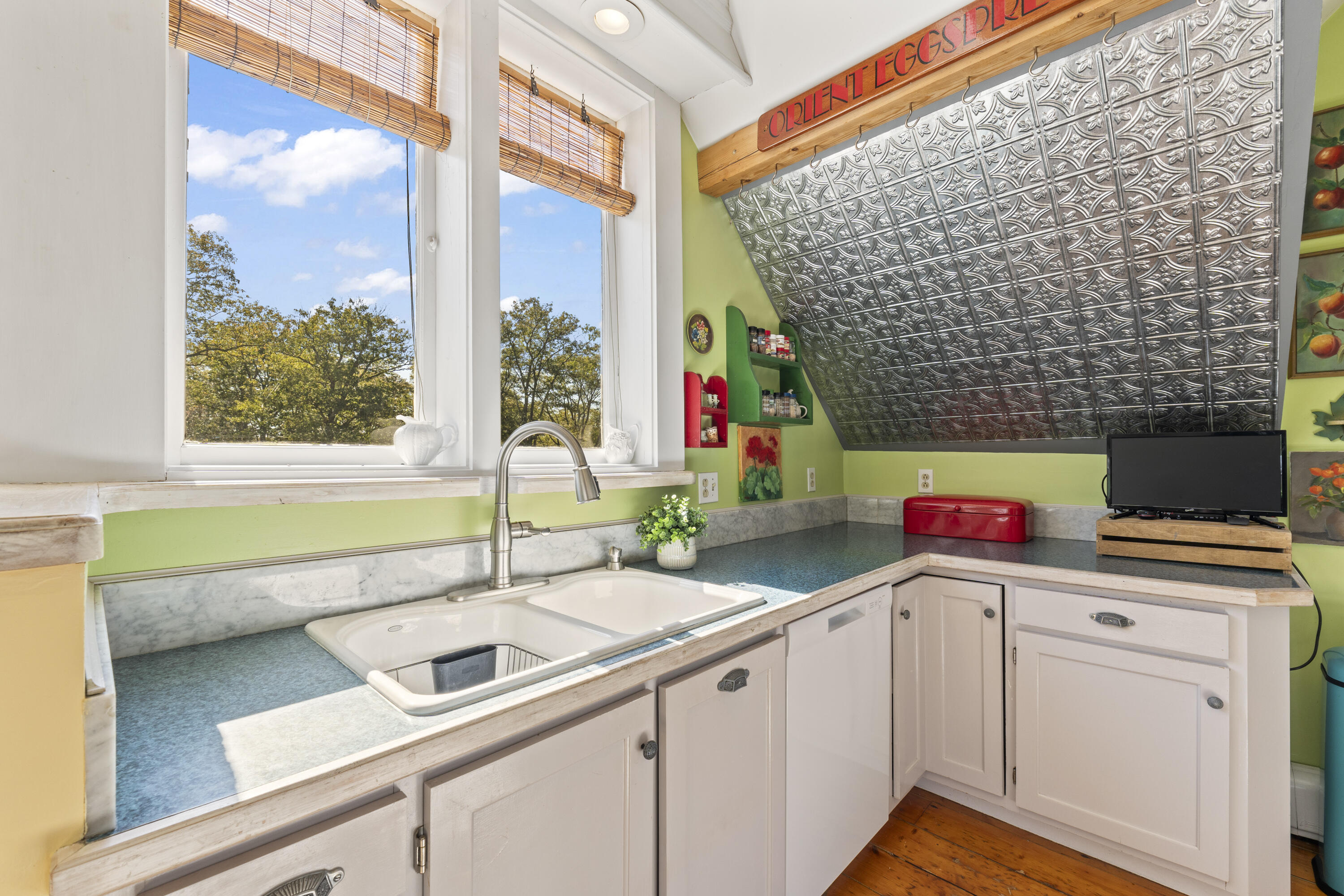 96 Forest Haven Road