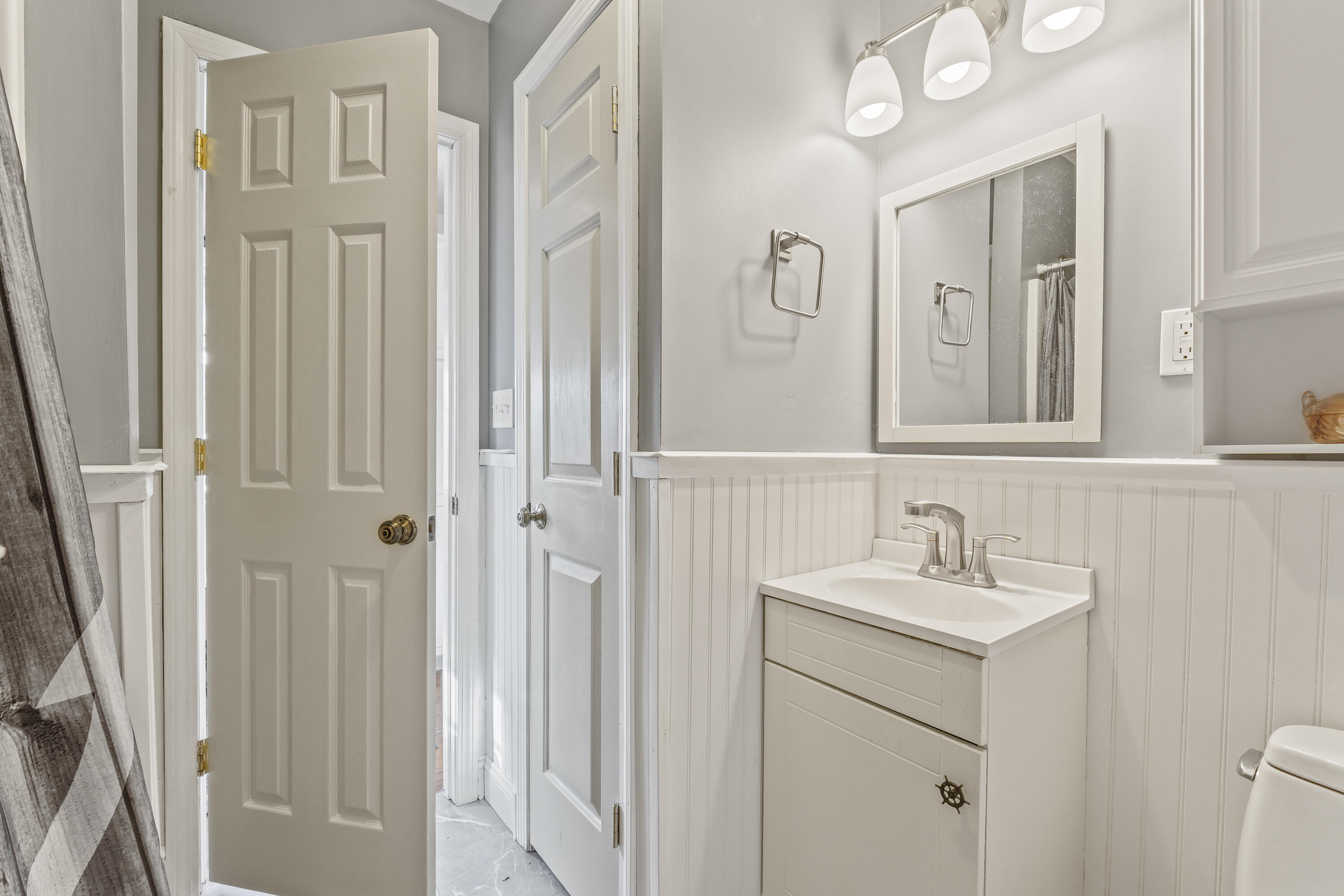 21 Lobster Cove Road