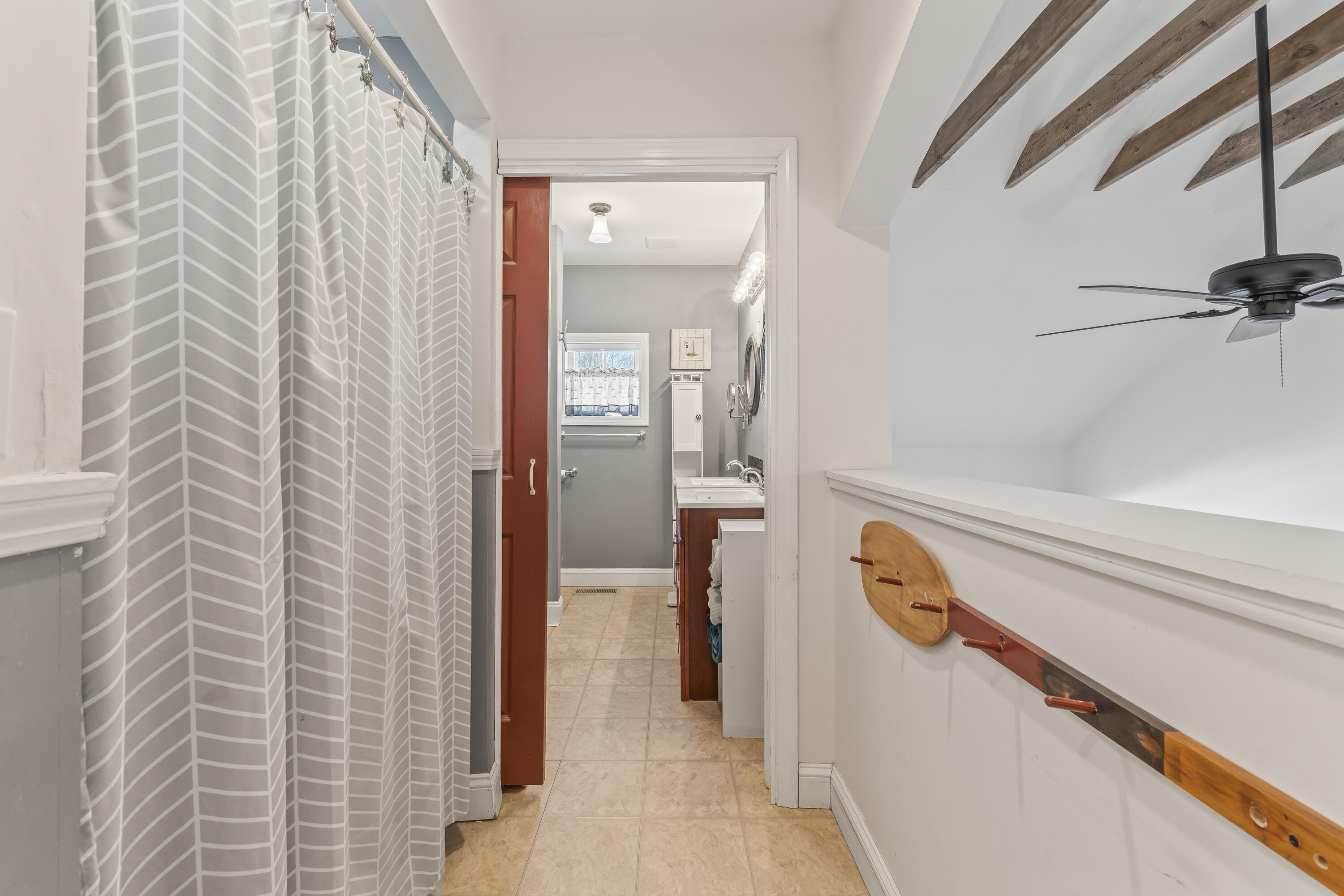 21 Lobster Cove Road