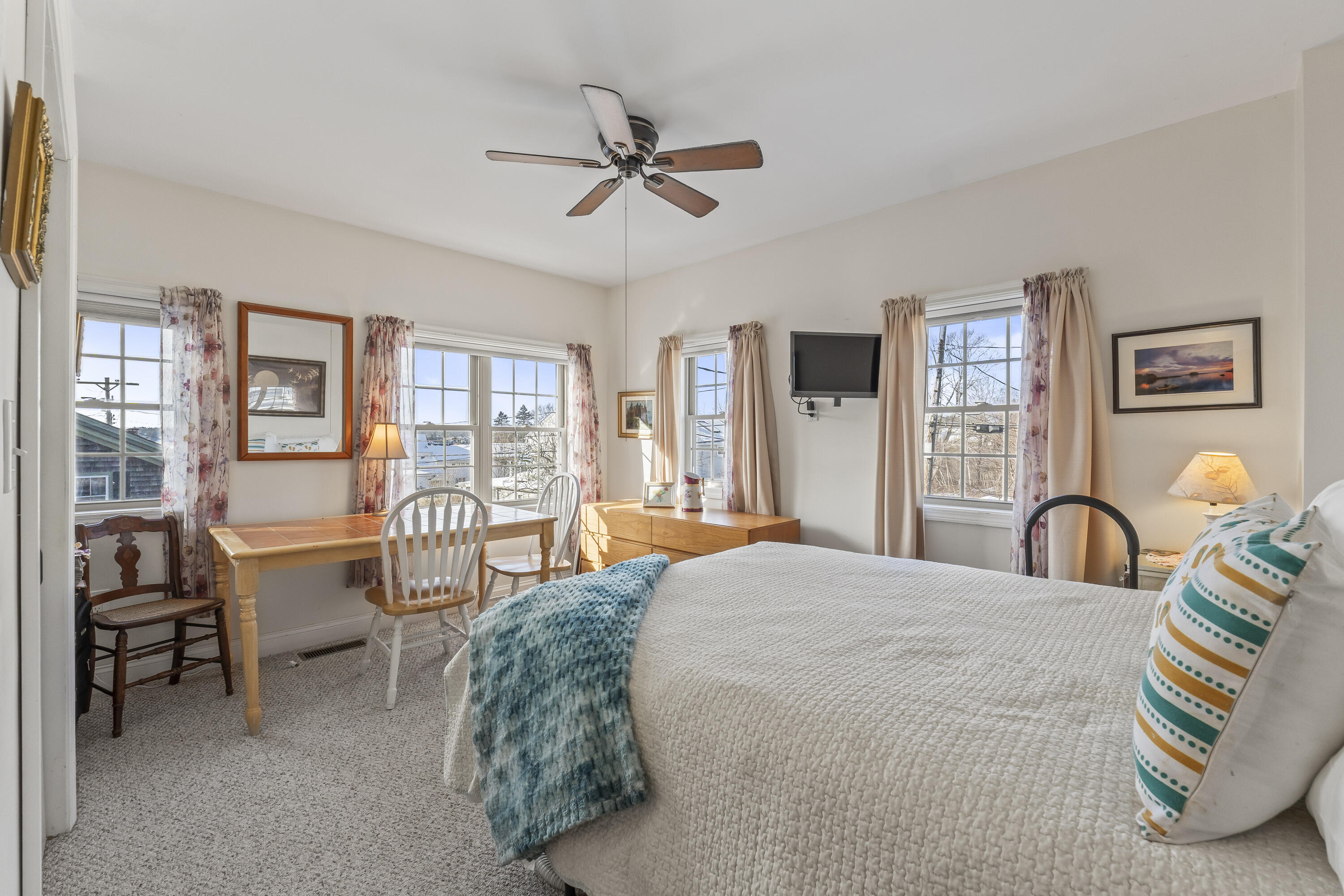 21 Lobster Cove Road