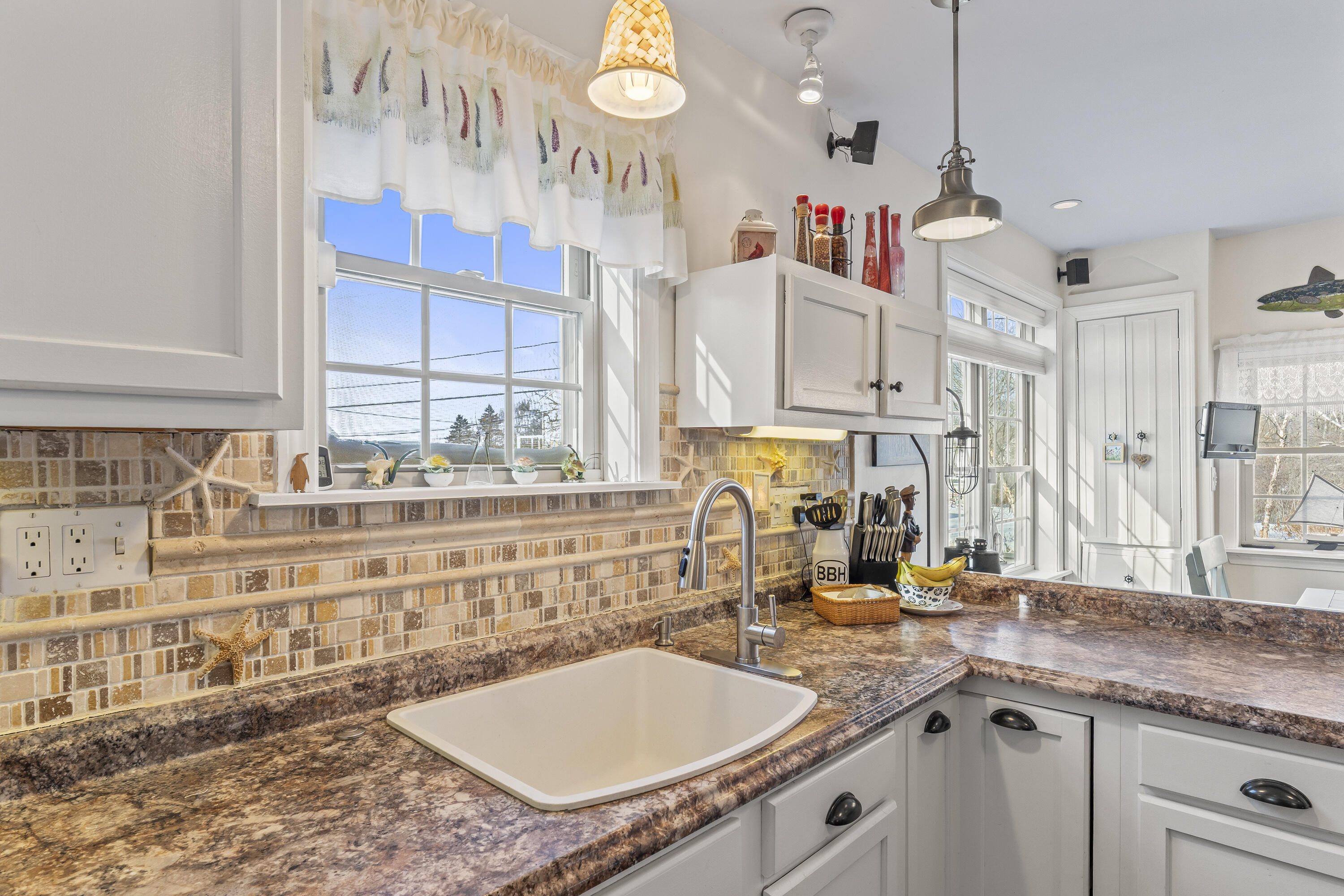 21 Lobster Cove Road