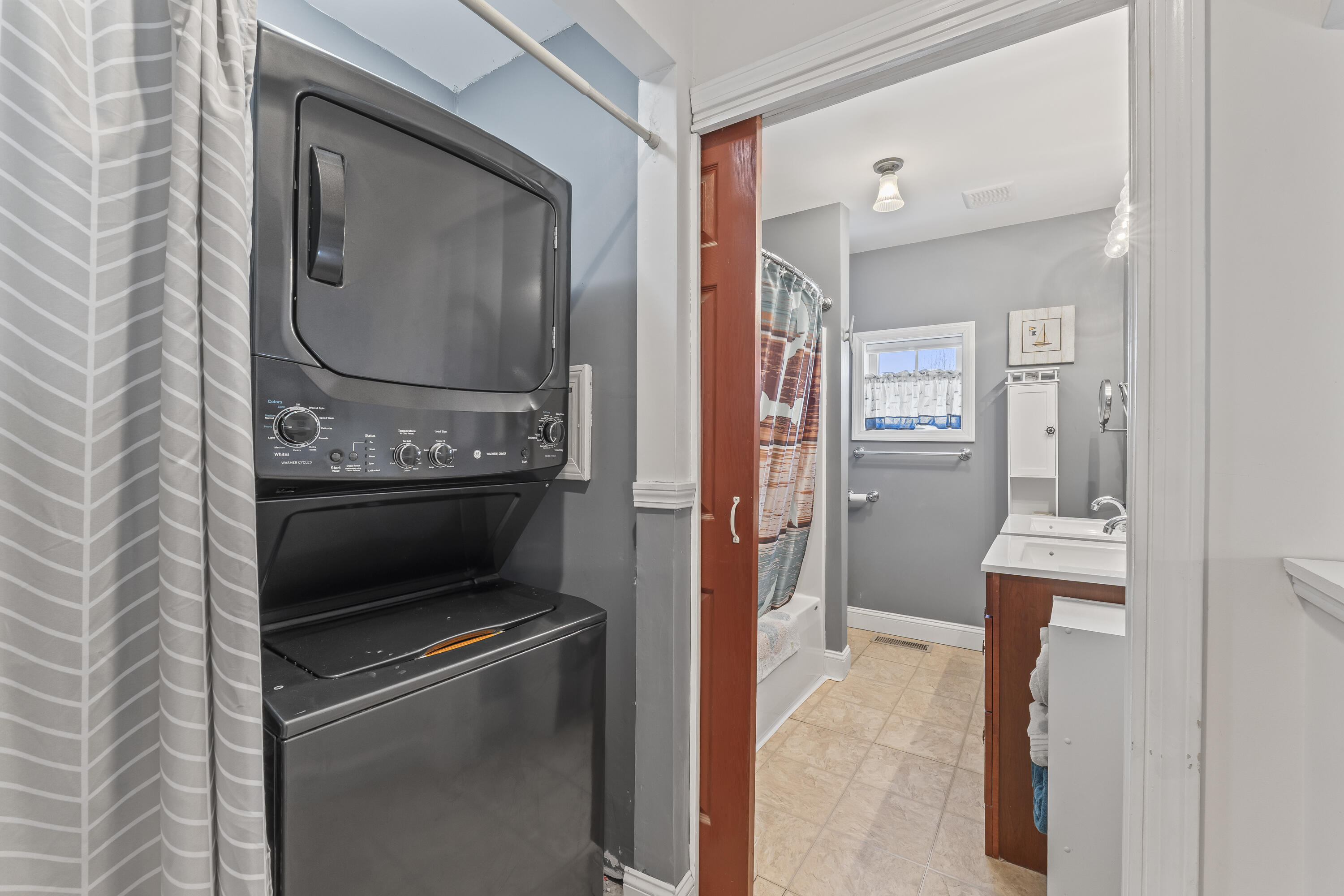 21 Lobster Cove Road