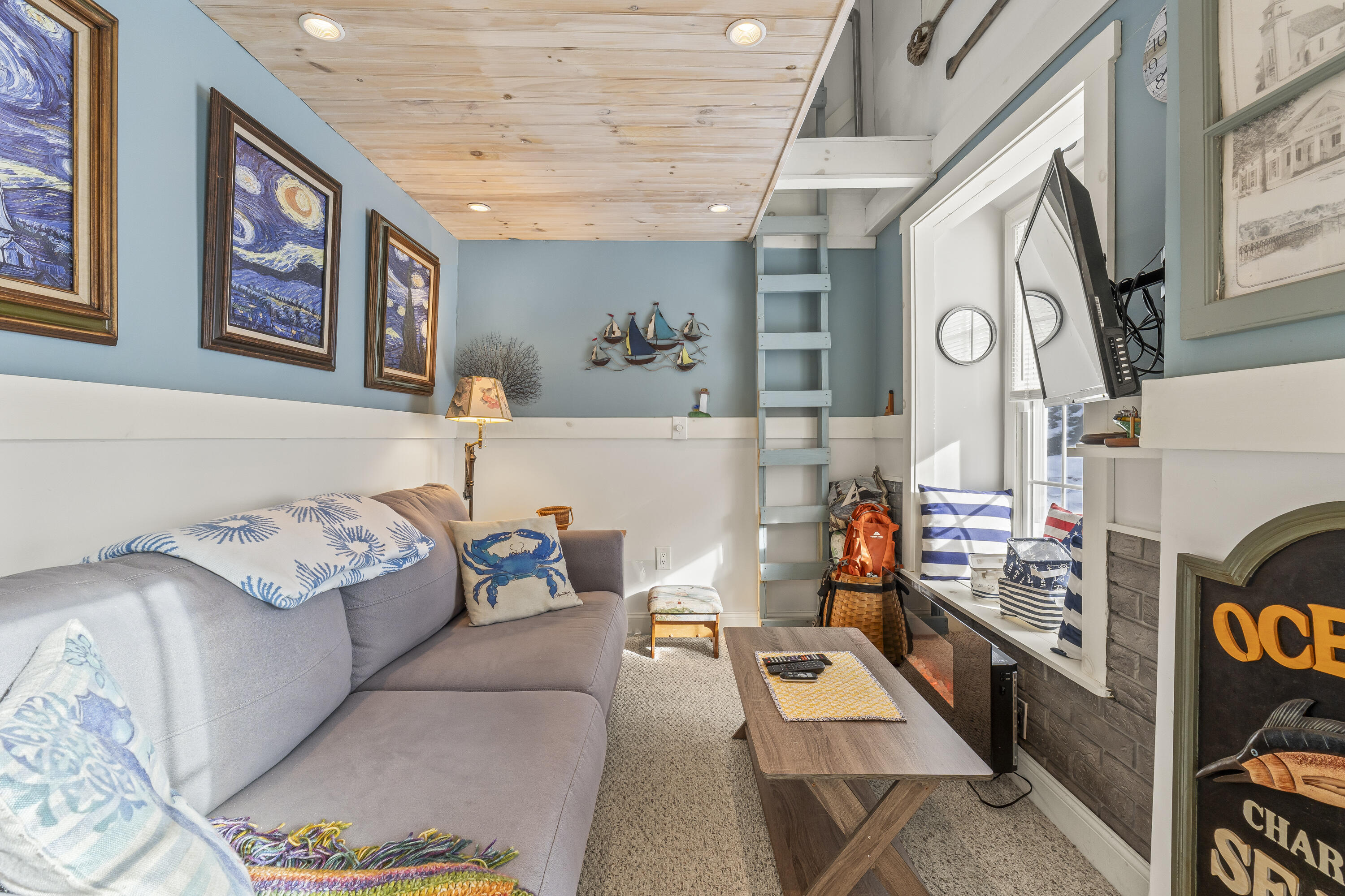 21 Lobster Cove Road