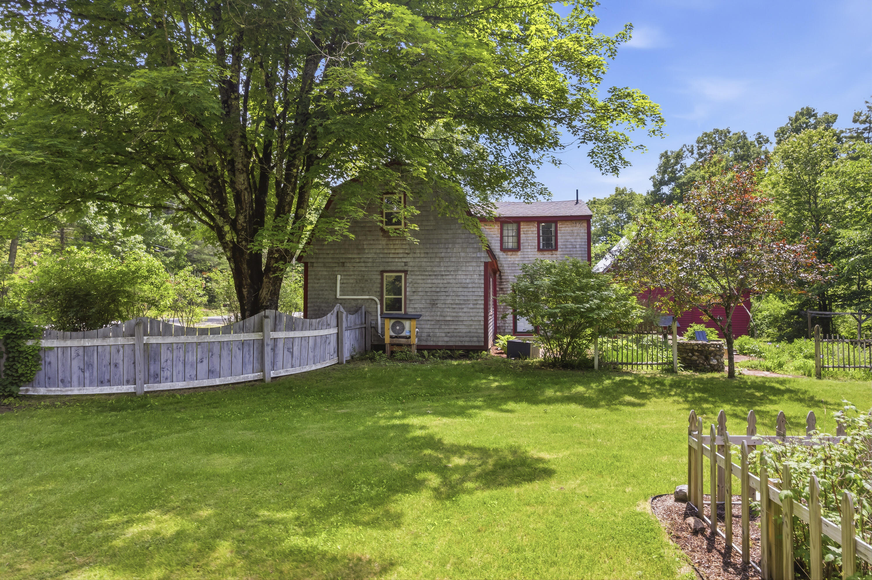 61 River Road