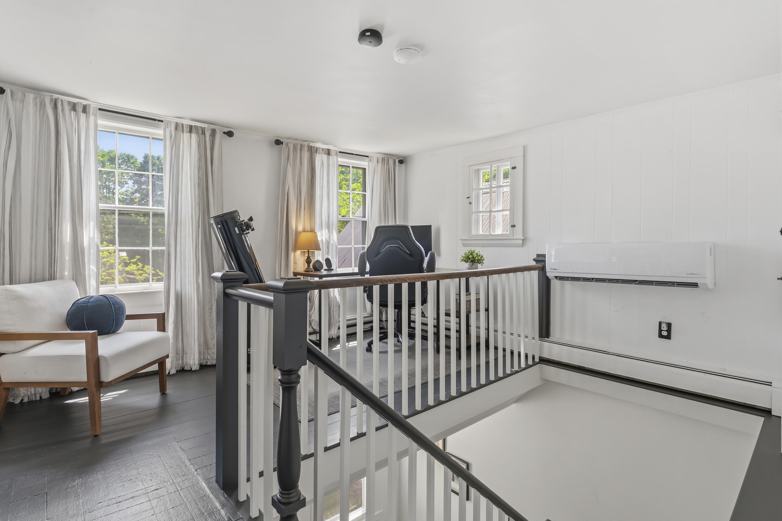61 River Road