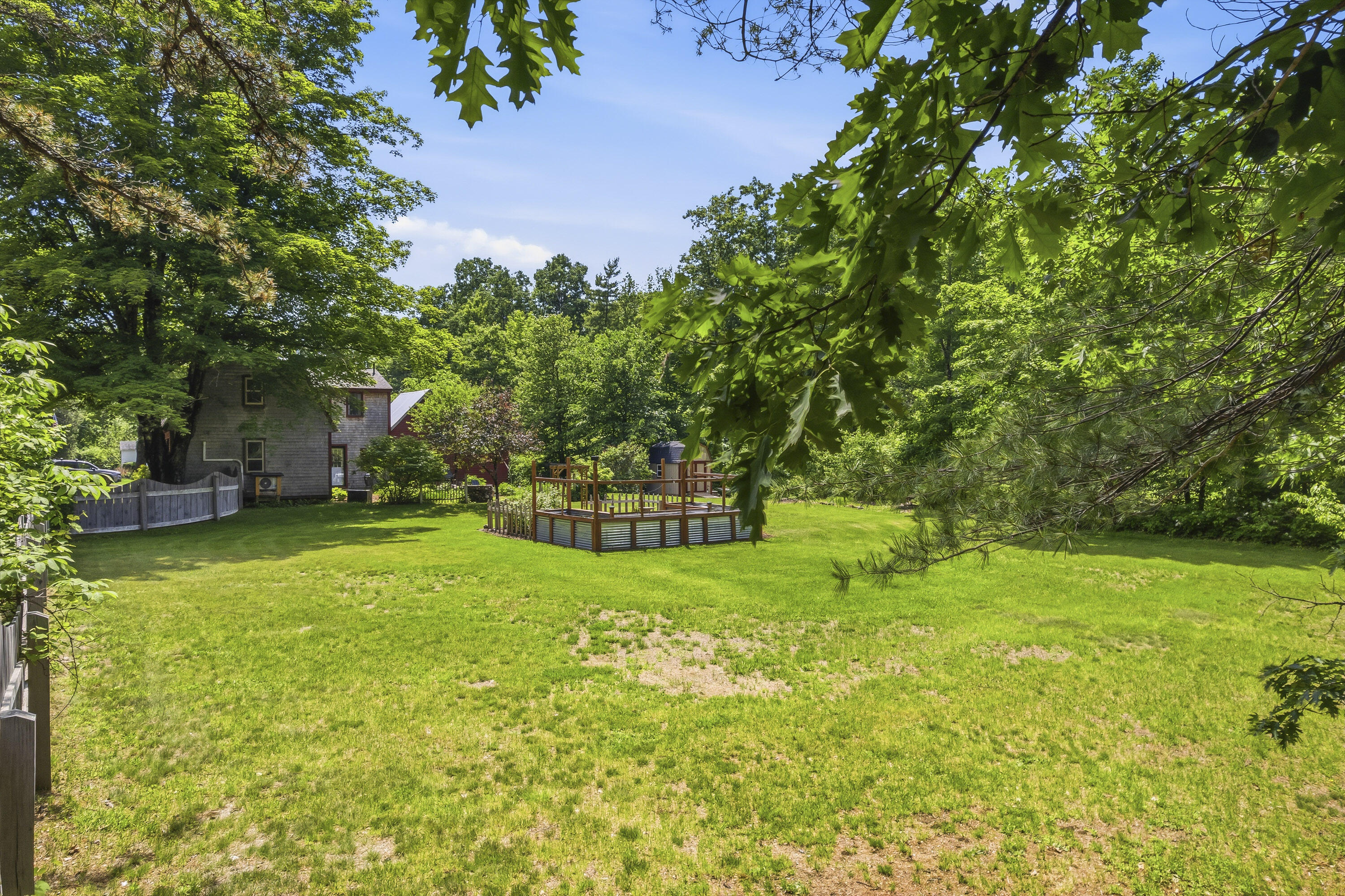 61 River Road