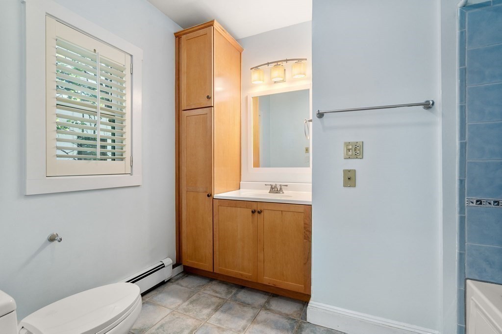 296 Tappan St # 296