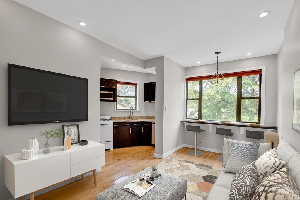1706 Commonwealth Ave # 21