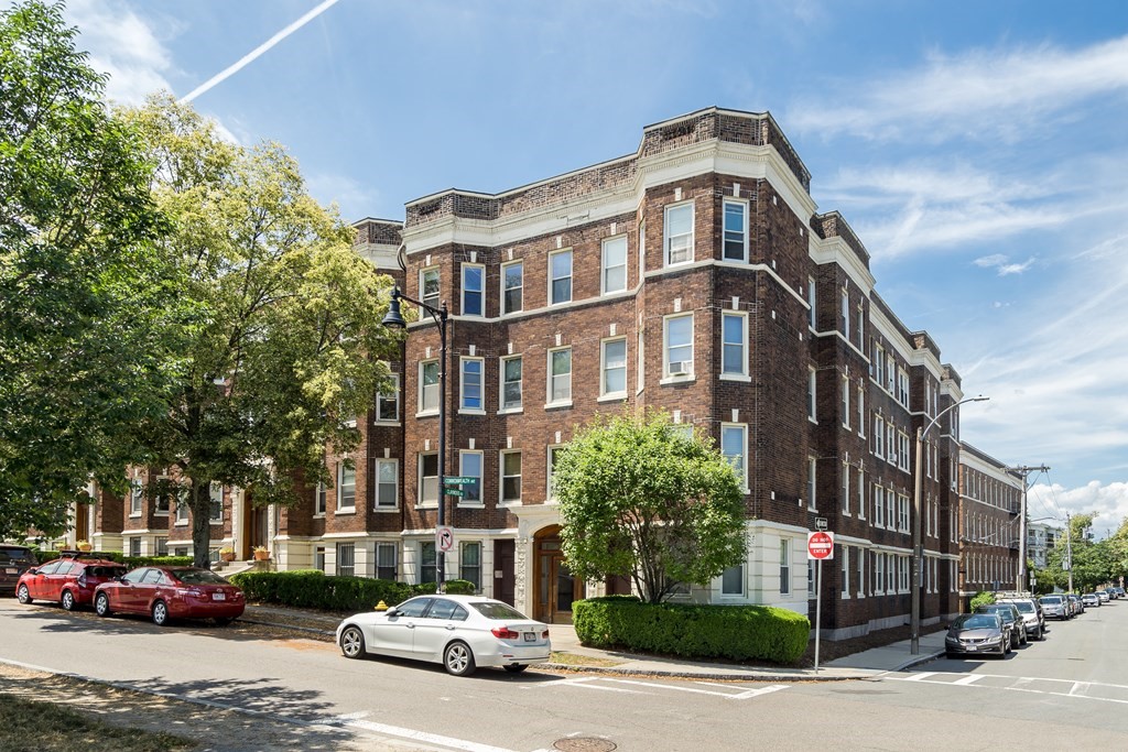 1625 Commonwealth Ave # 22