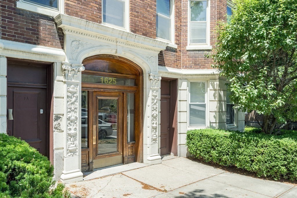1625 Commonwealth Ave # 22