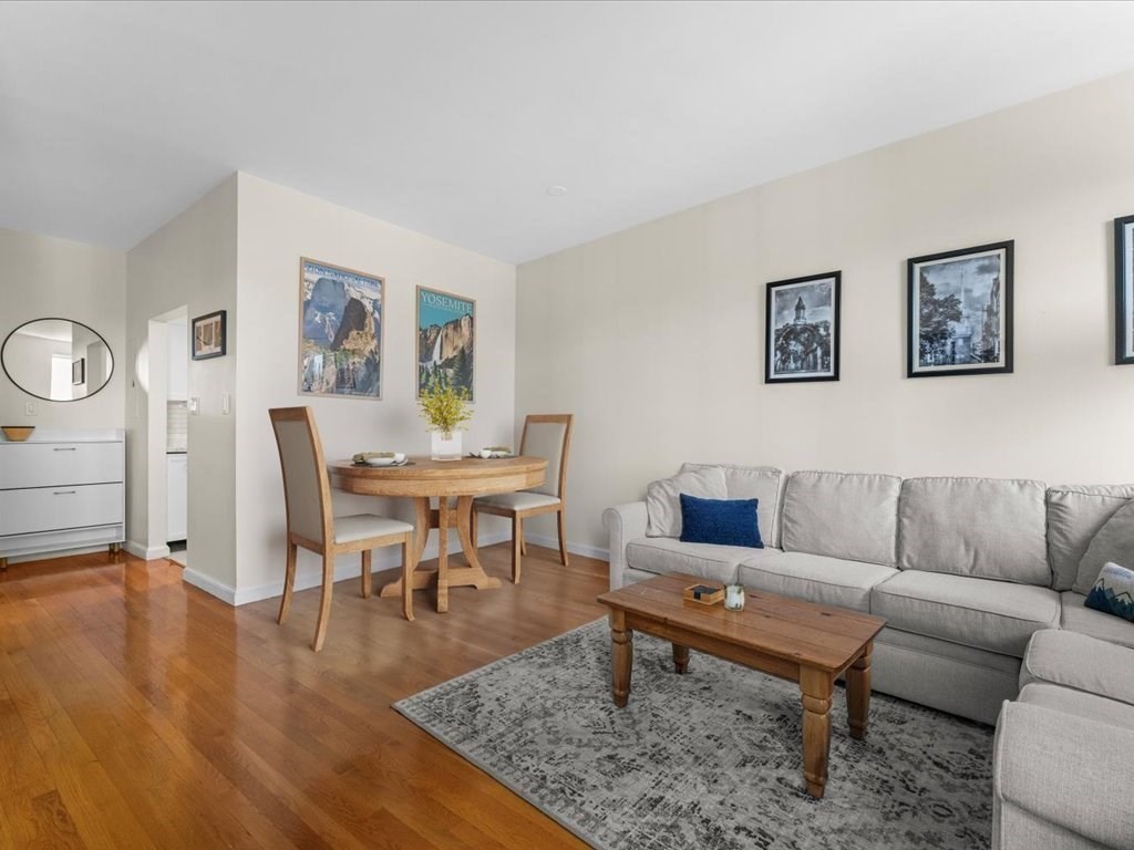 19 Wiget St # 505, Boston Unit: 505