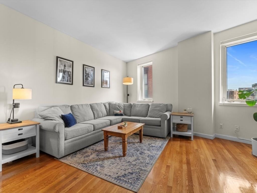 19 Wiget St # 505, Boston Unit: 505