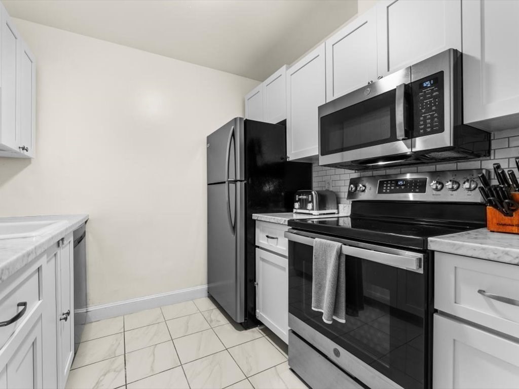 19 Wiget St # 505, Boston Unit: 505