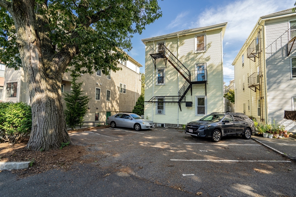105 Franklin St # 1